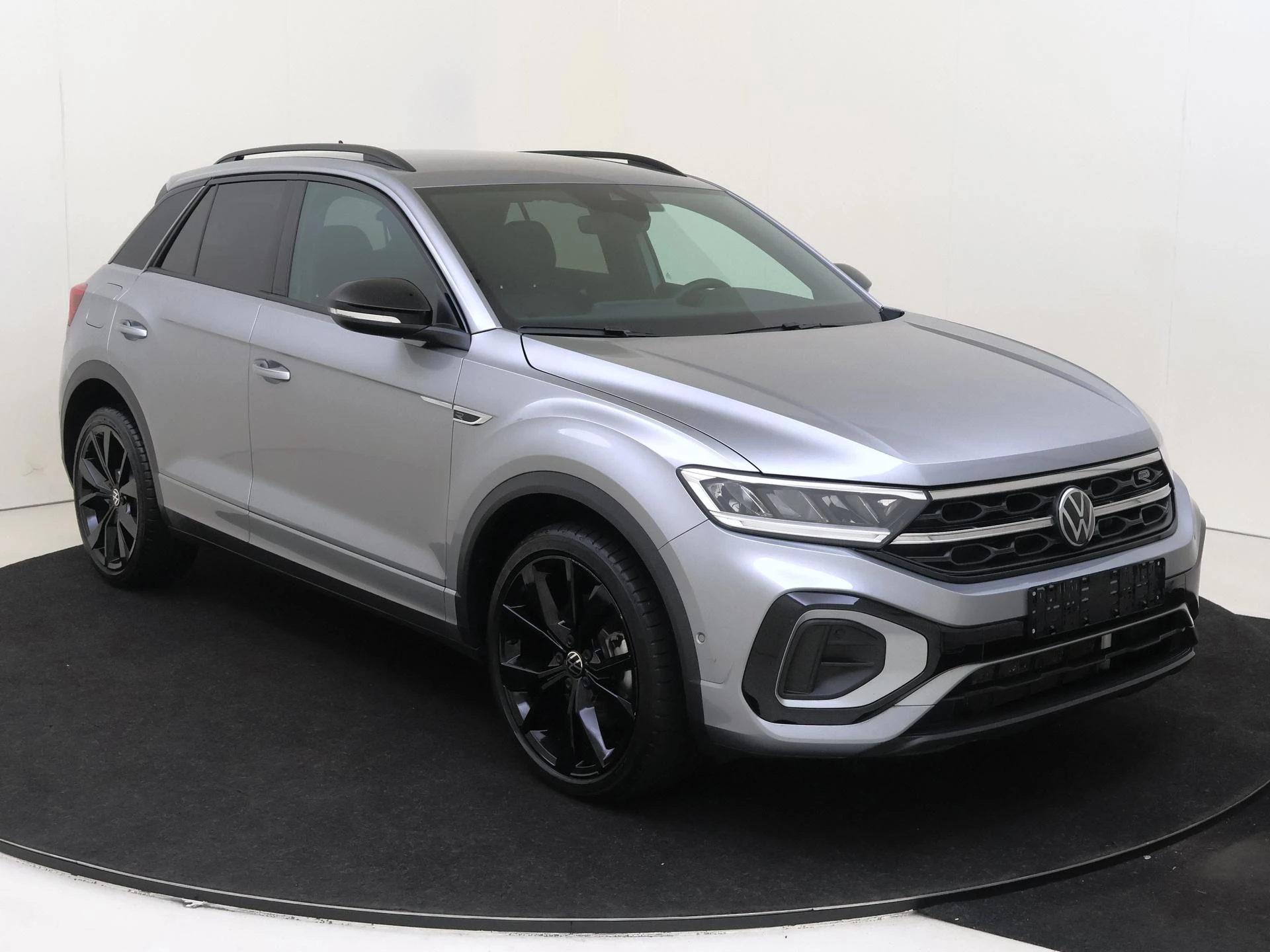 Volkswagen T-Roc – autofoto 4