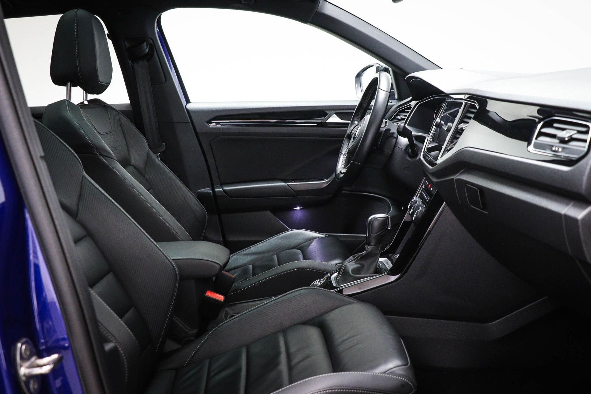Volkswagen T-Roc met kenteken GFK-11-B – autofoto 4