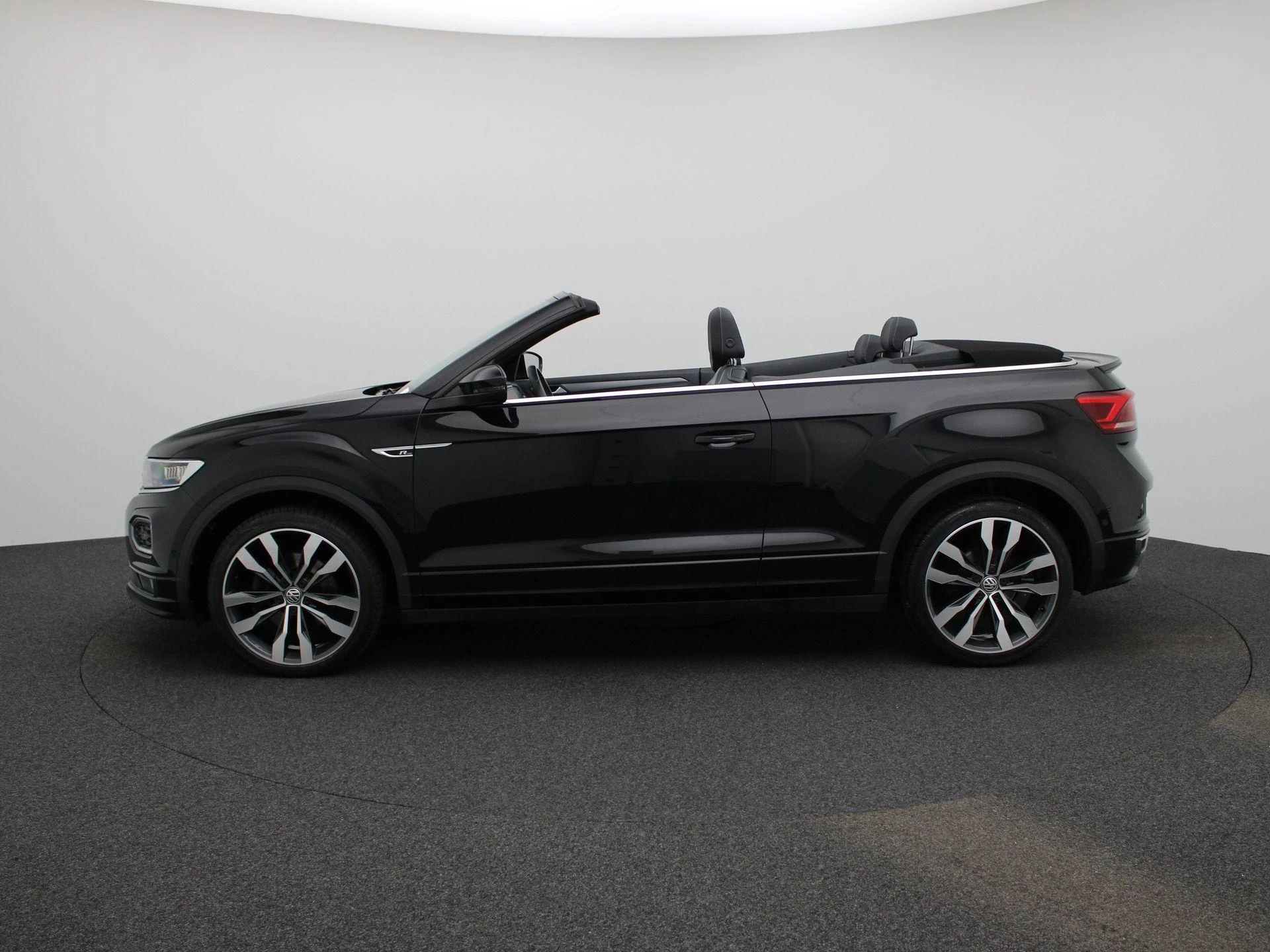 Volkswagen T-Roc met kenteken J-755-PR – autofoto 5