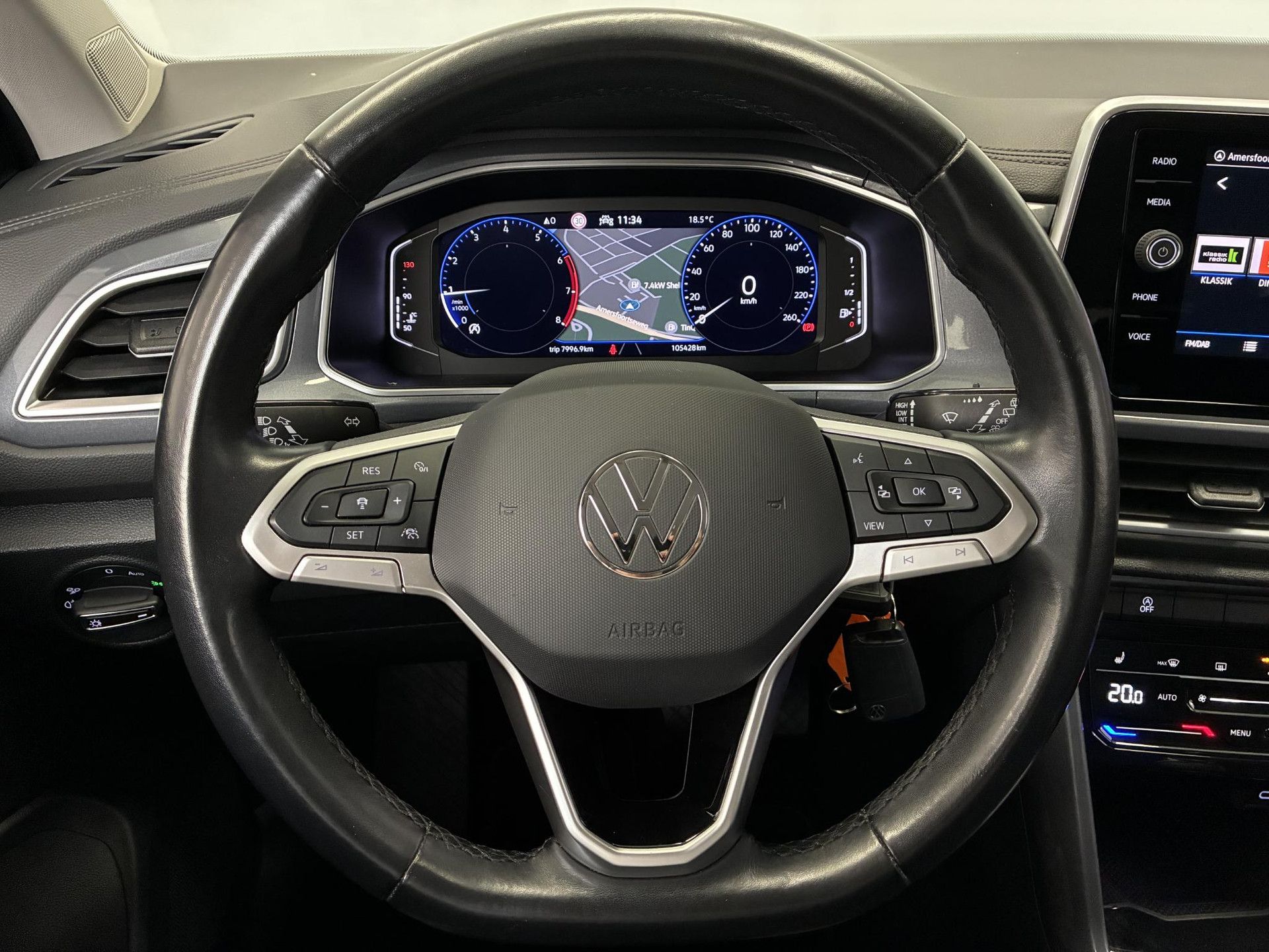 Volkswagen T-Roc met kenteken JDB-73-L – autofoto 4