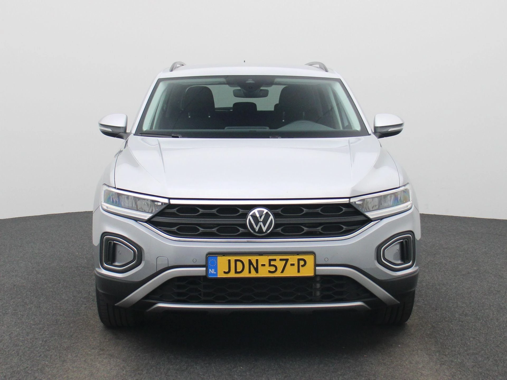 Volkswagen T-Roc met kenteken JDN-57-P – autofoto 4