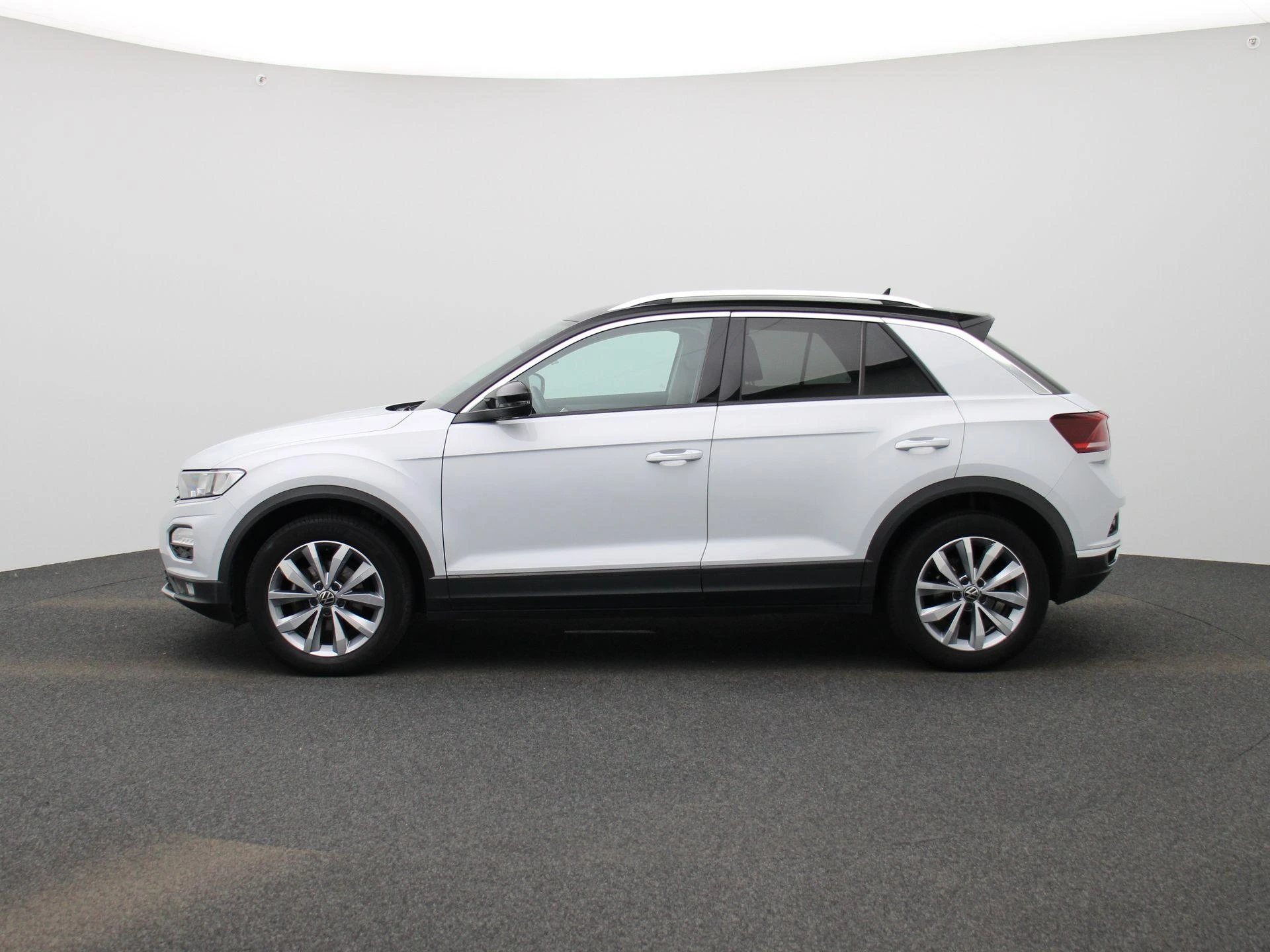 Volkswagen T-Roc met kenteken N-424-RL – autofoto 5