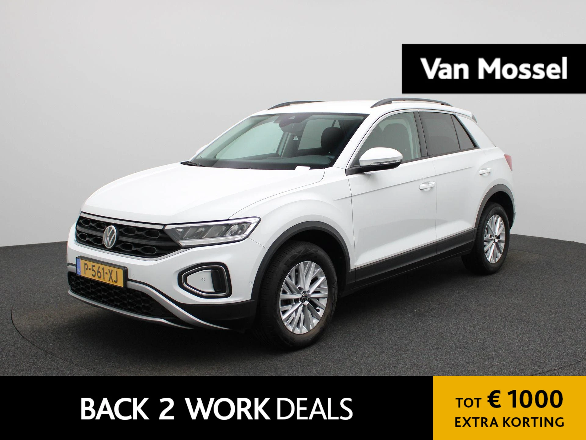Volkswagen T-Roc met kenteken P-561-XJ – autofoto 2