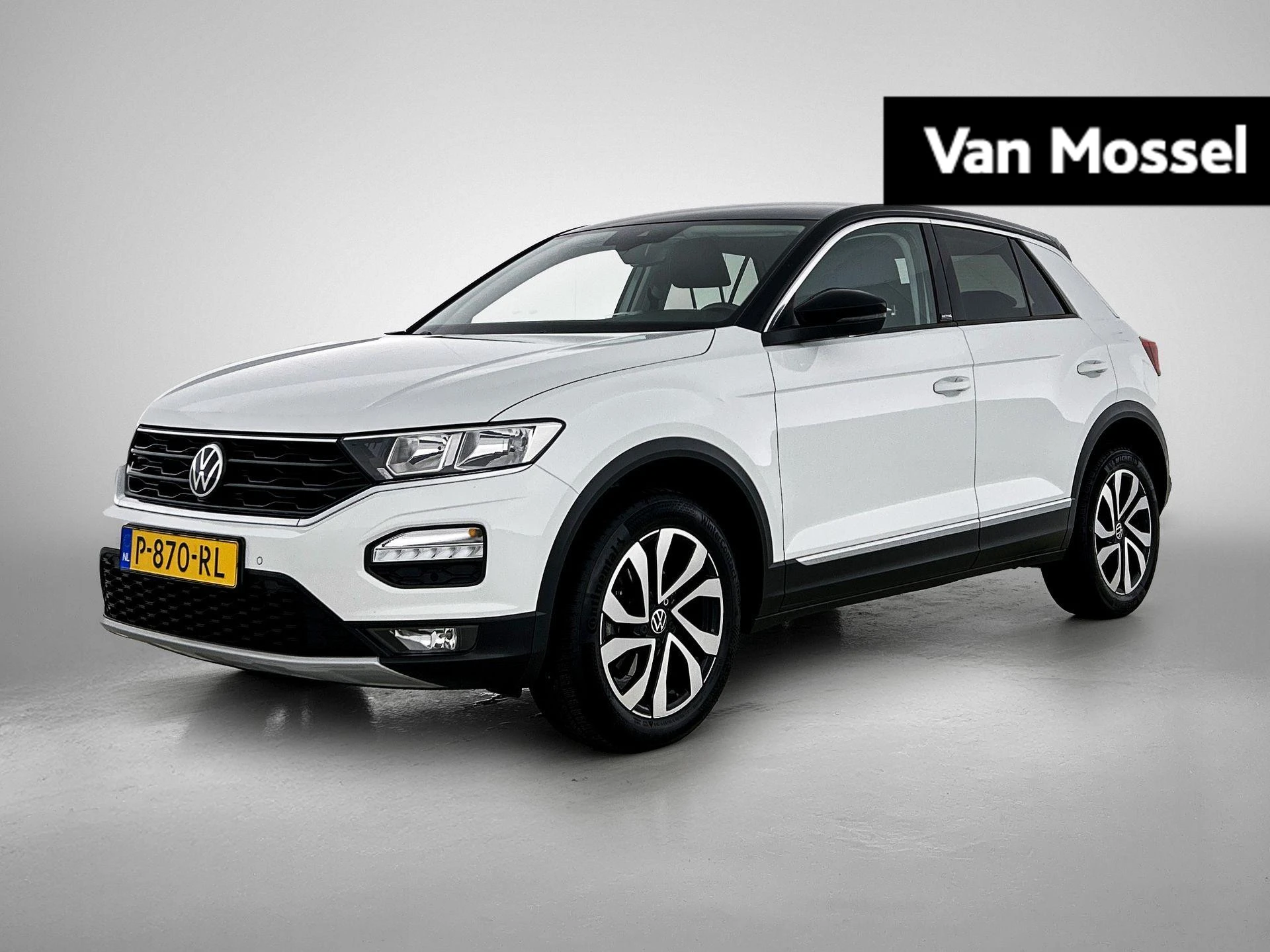 Volkswagen T-Roc met kenteken P-870-RL – autofoto 2