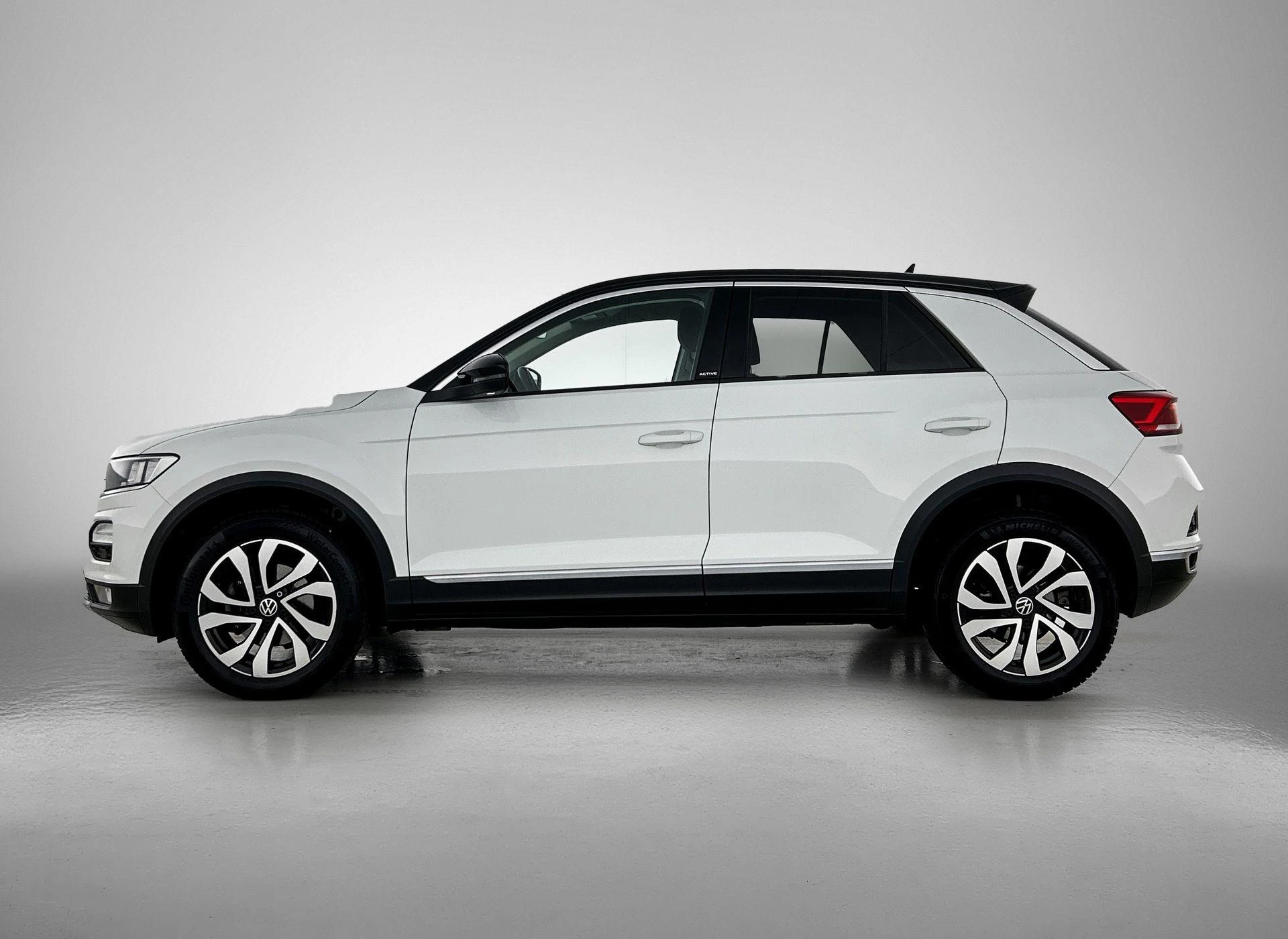Volkswagen T-Roc met kenteken P-870-RL – autofoto 4
