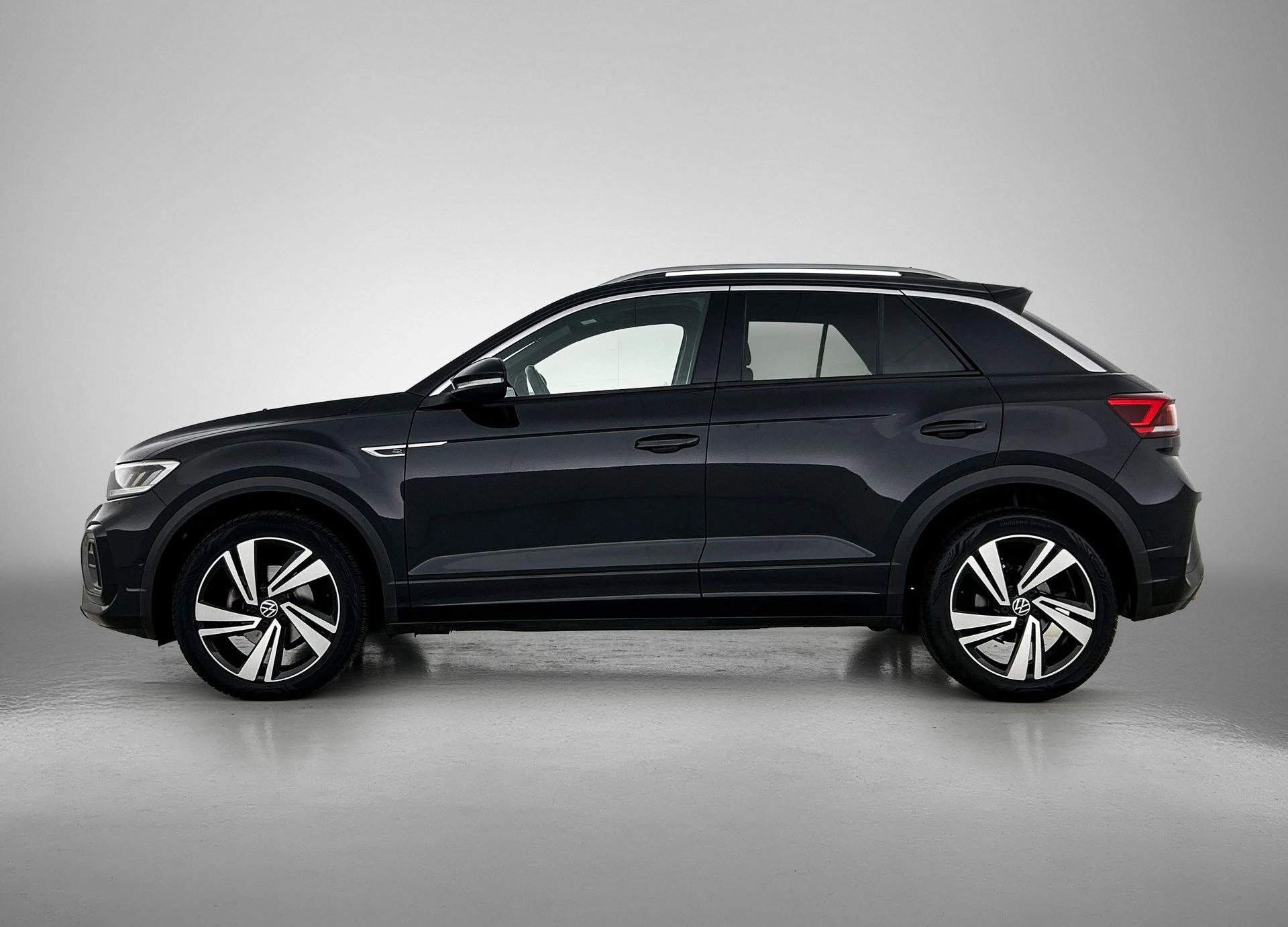 Volkswagen T-Roc met kenteken S-217-BG – autofoto 4