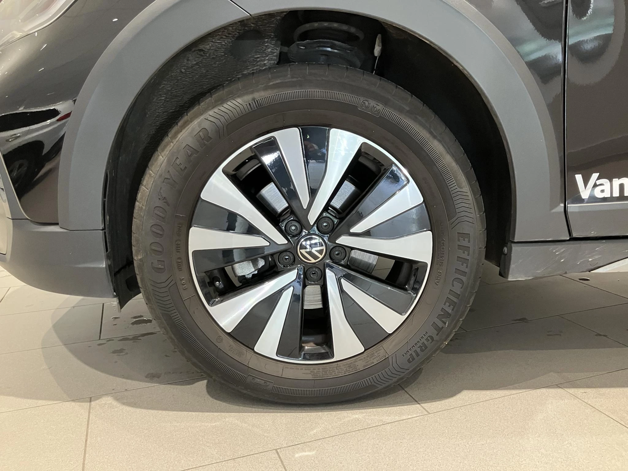 Volkswagen Taigo met kenteken Z-530-RH – autofoto 4