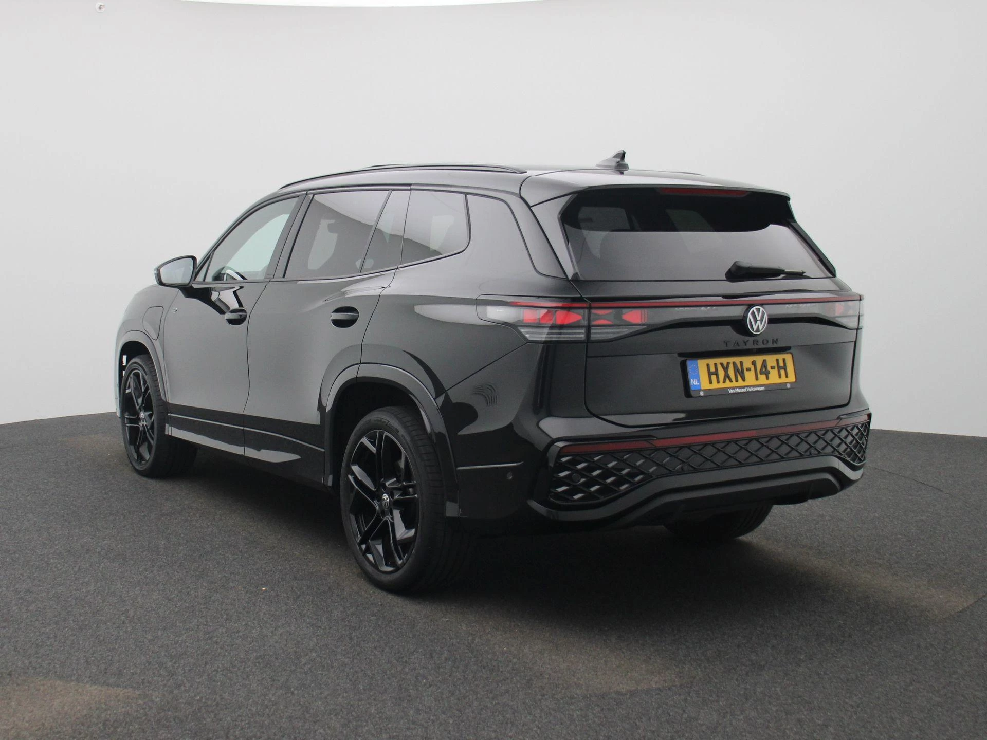 Volkswagen Tayron met kenteken 116 – autofoto 3