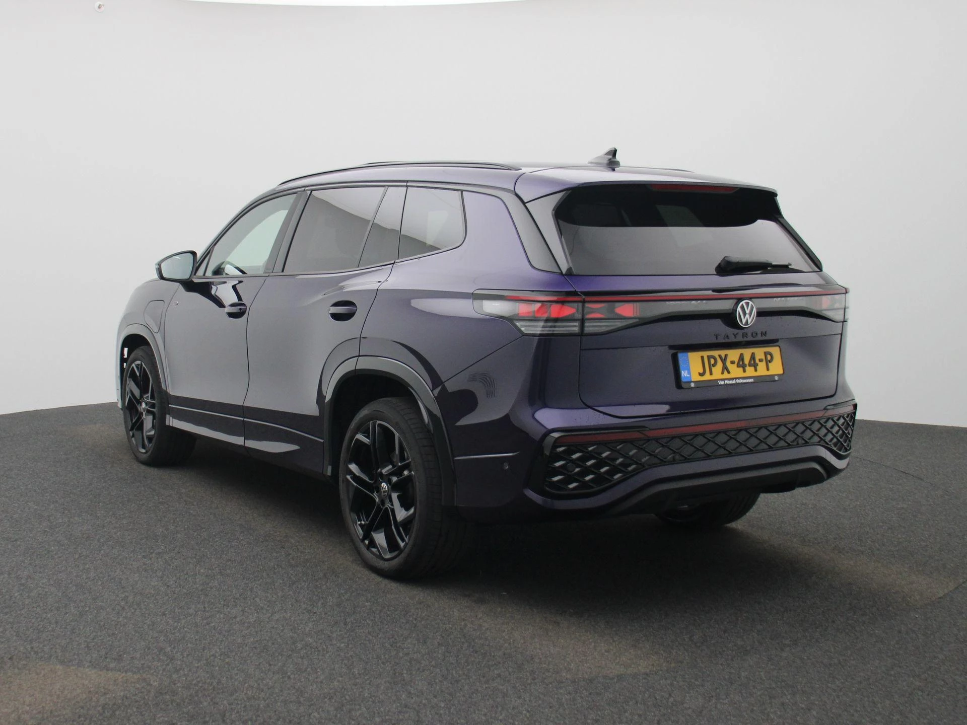 Volkswagen Tayron met kenteken 116 – autofoto 3