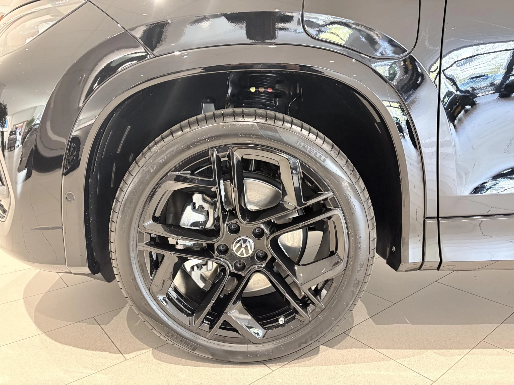 Volkswagen Tayron met kenteken 116 – autofoto 4