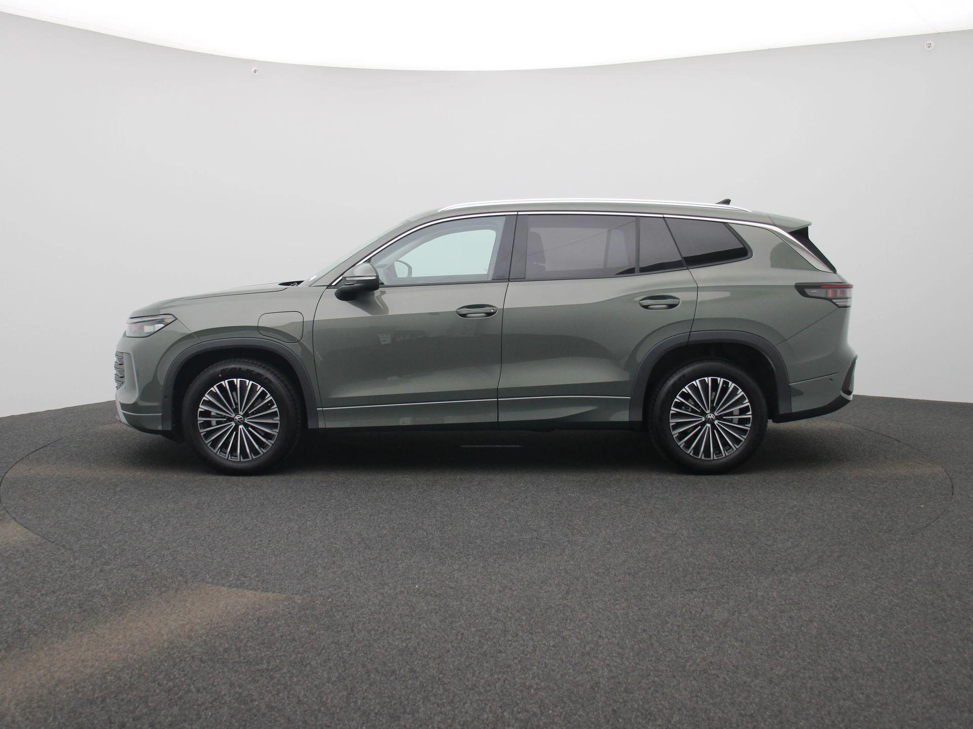 Volkswagen Tayron met kenteken 123 – autofoto 5