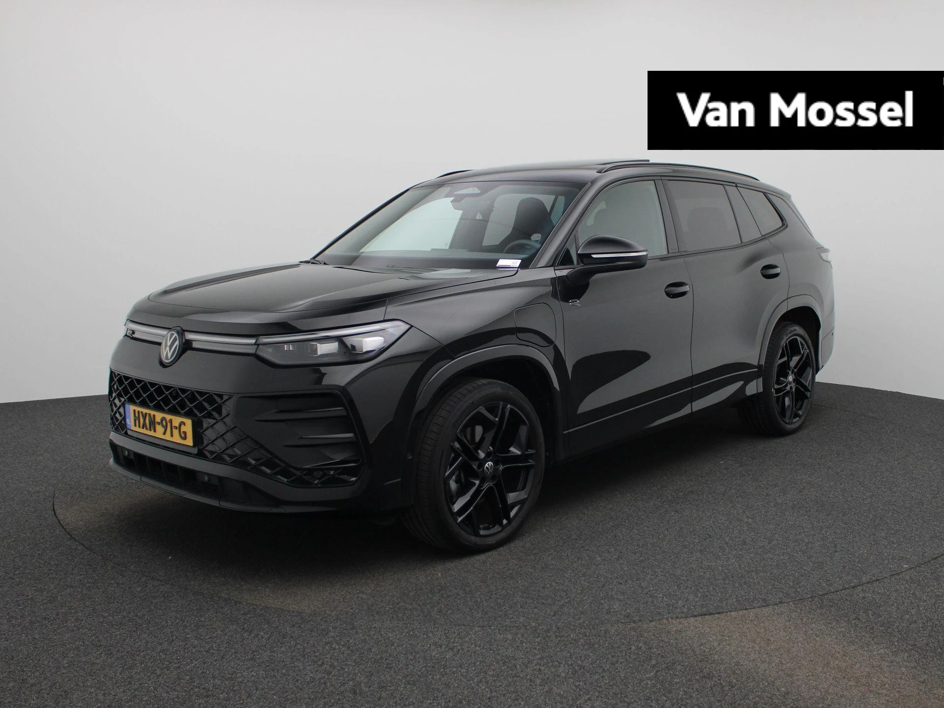 Volkswagen Tayron met kenteken 16100 – autofoto 2
