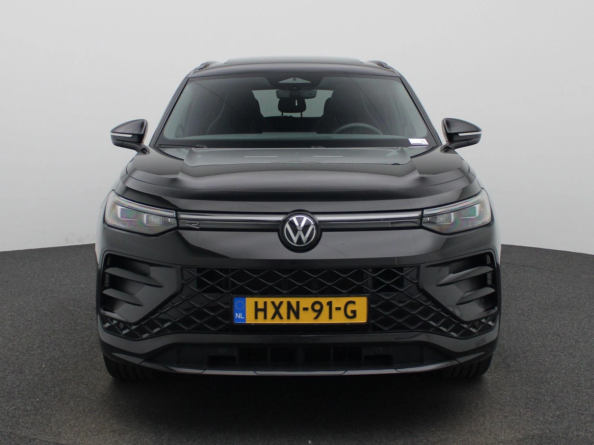 Volkswagen Tayron met kenteken 16100 – autofoto 4
