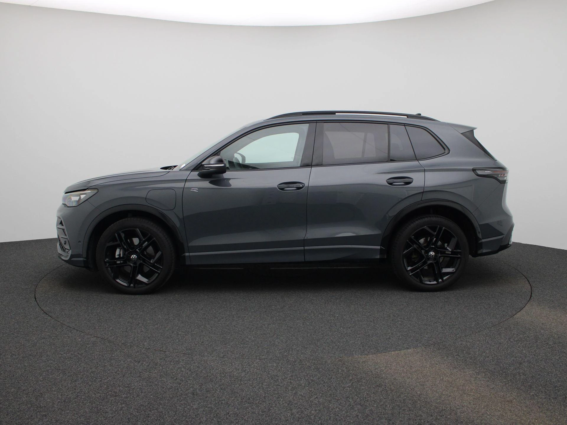 Volkswagen Tiguan met kenteken 04100 – autofoto 5