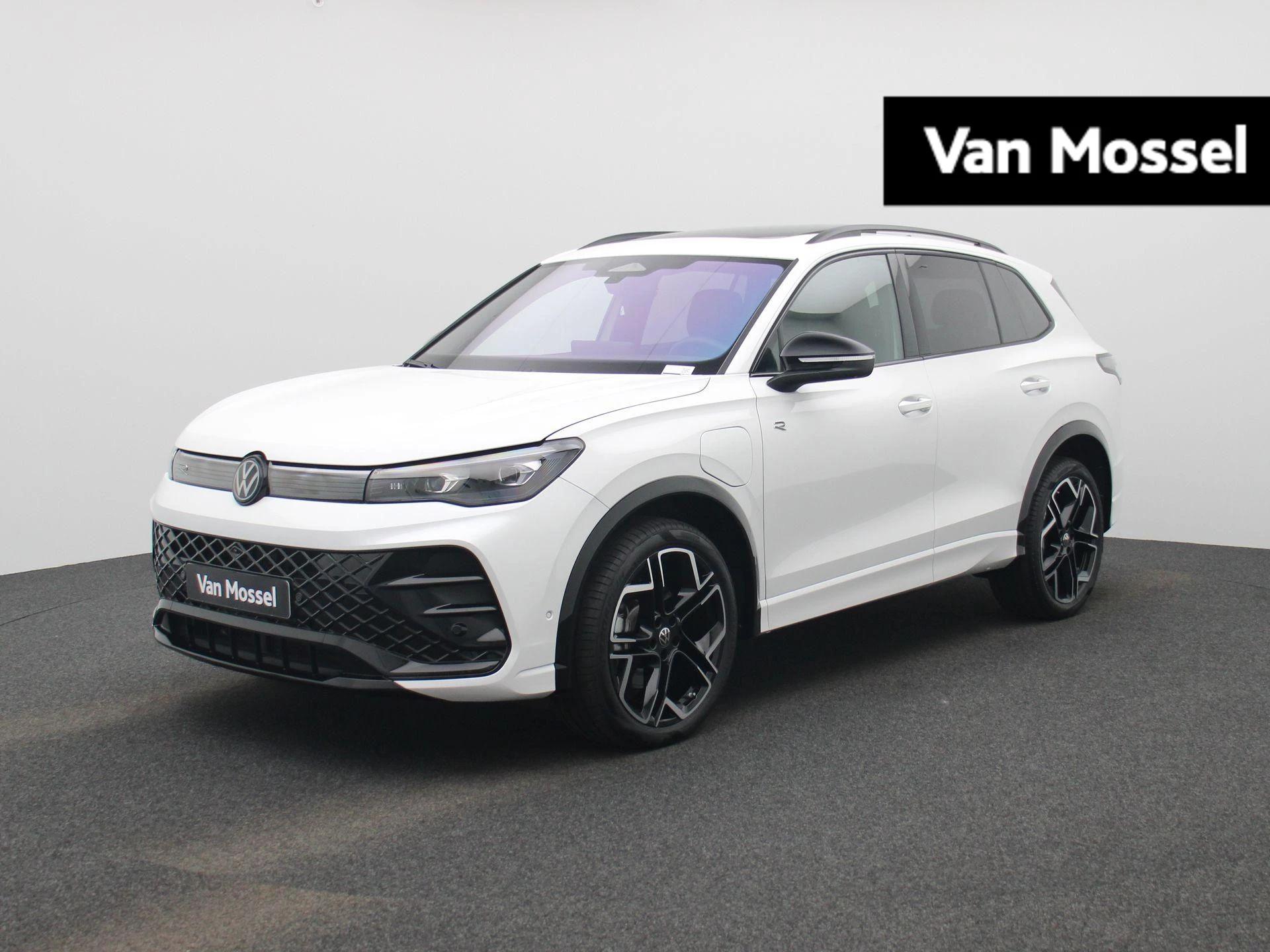 Volkswagen Tiguan met kenteken 119 – autofoto 2