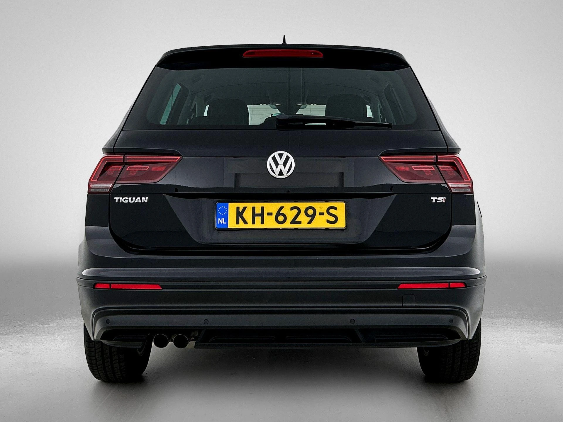 Volkswagen Tiguan met kenteken 60100 – autofoto 5
