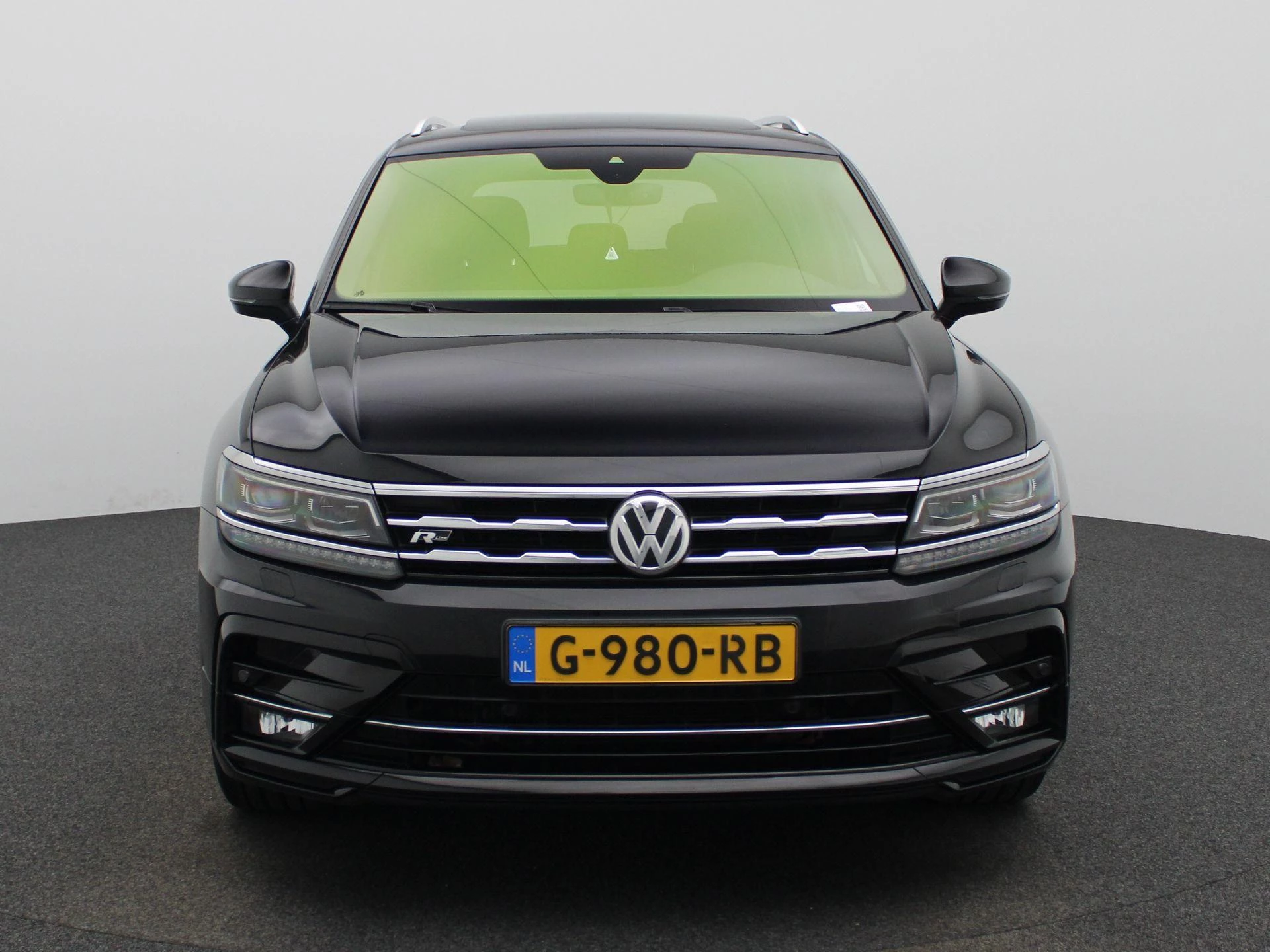 Volkswagen Tiguan Allspace met kenteken 71100 – autofoto 4