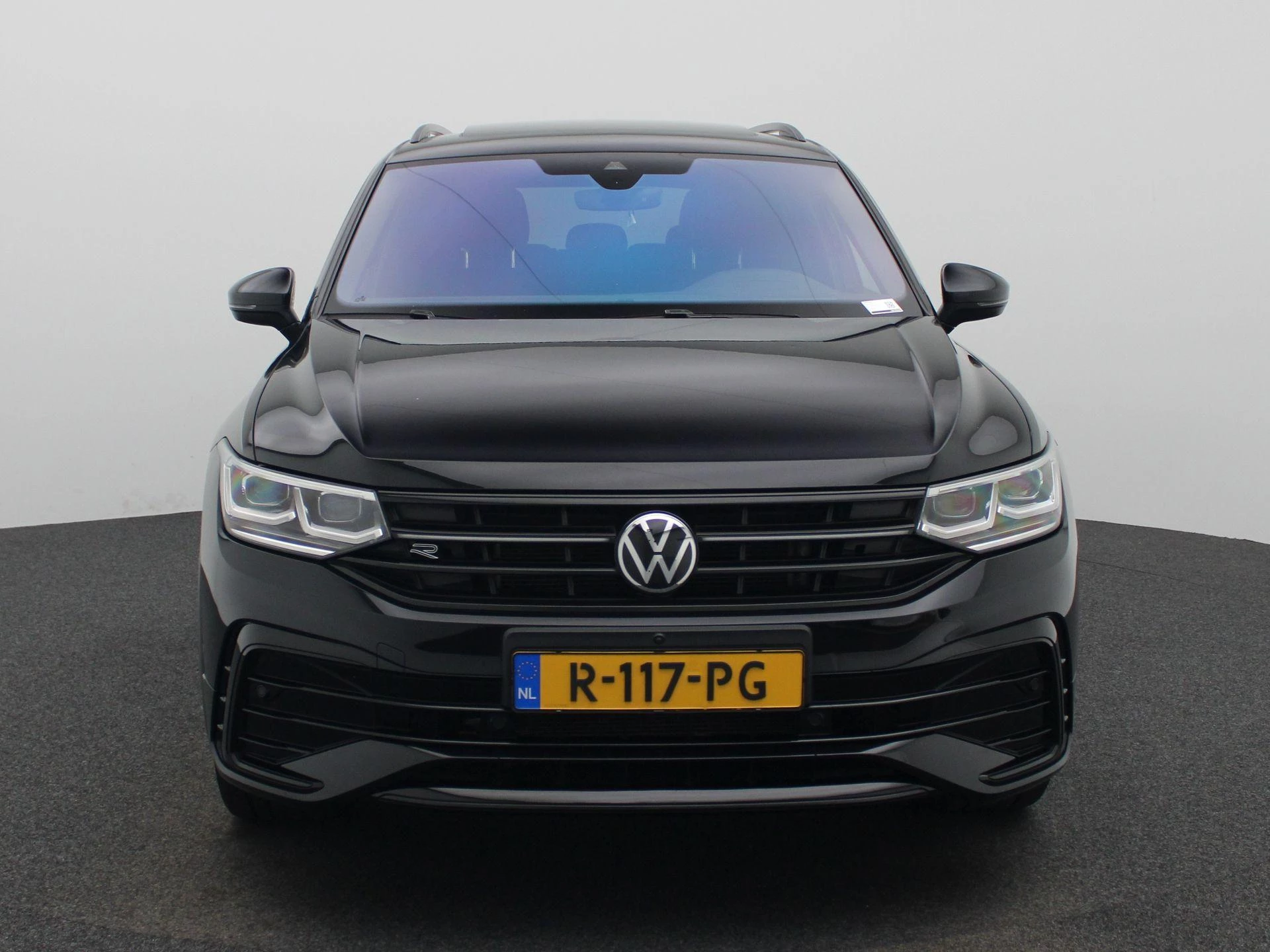 Volkswagen Tiguan Allspace met kenteken R-117-PG – autofoto 5
