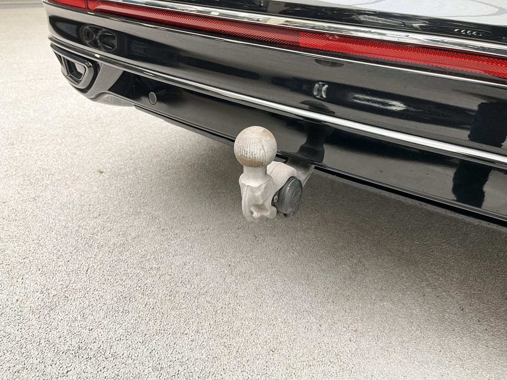 Volkswagen Tiguan Allspace met kenteken R-838-LH – autofoto 5