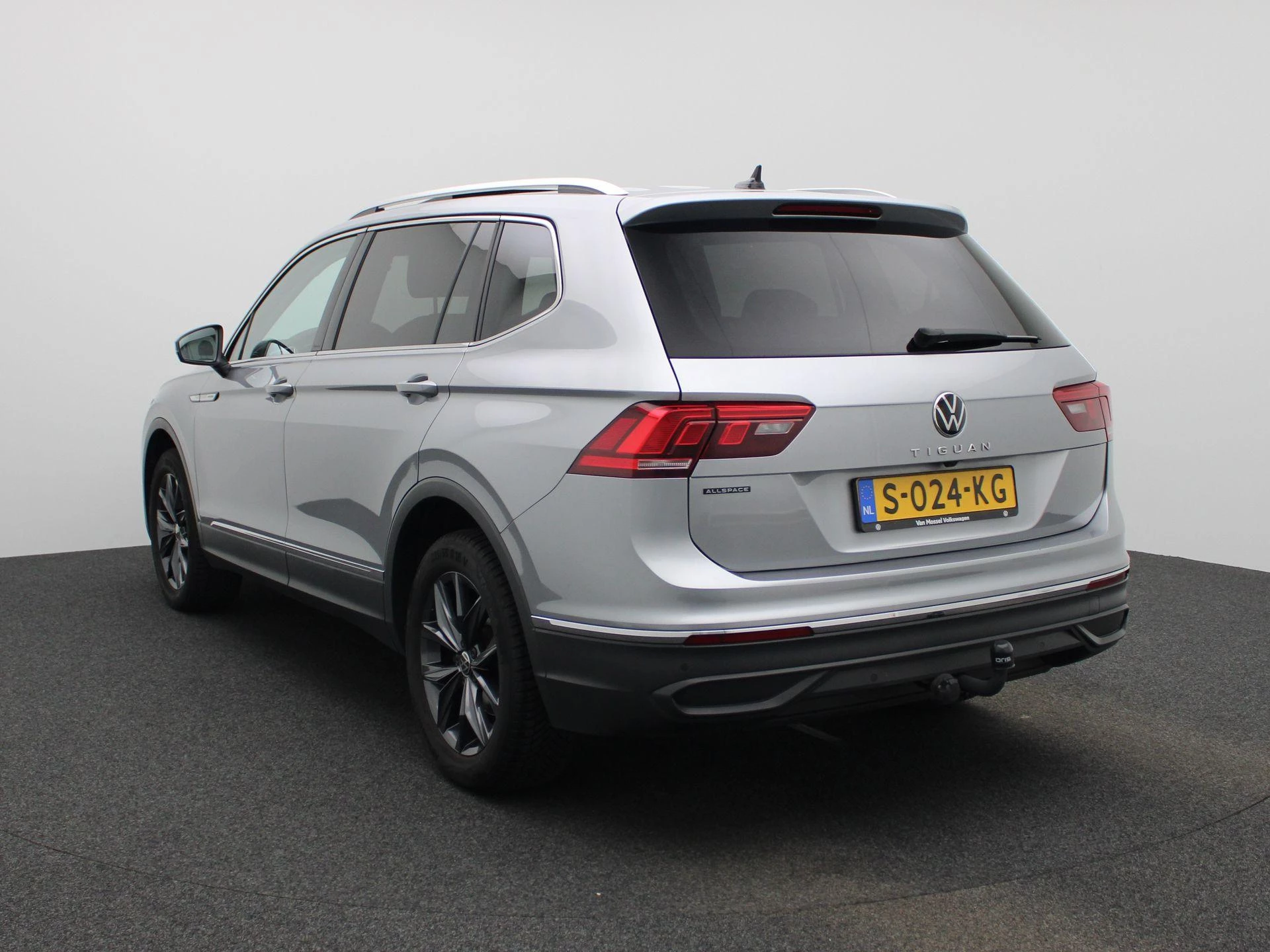 Volkswagen Tiguan Allspace met kenteken S-024-KG – autofoto 3