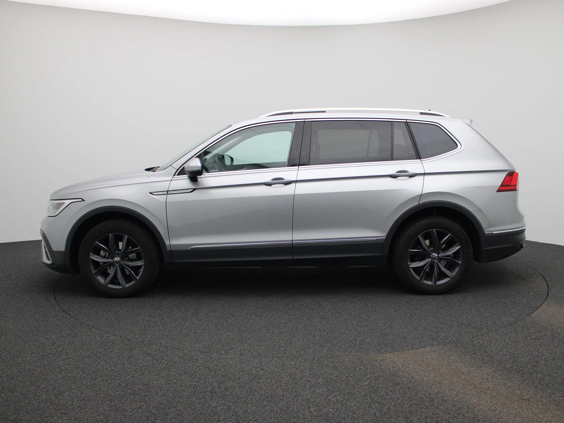 Volkswagen Tiguan Allspace met kenteken S-024-KG – autofoto 5