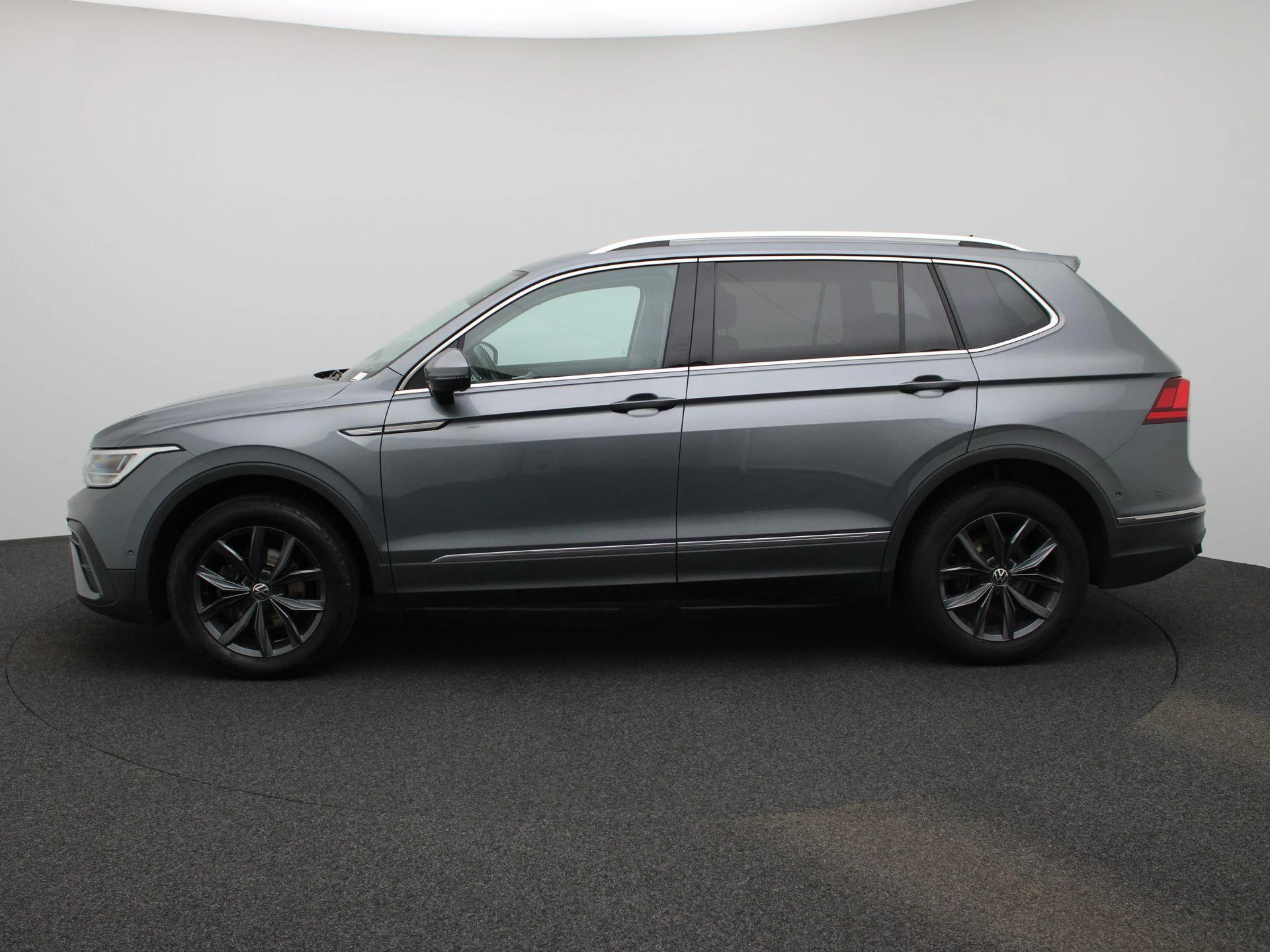 Volkswagen Tiguan Allspace met kenteken S-054-BG – autofoto 5