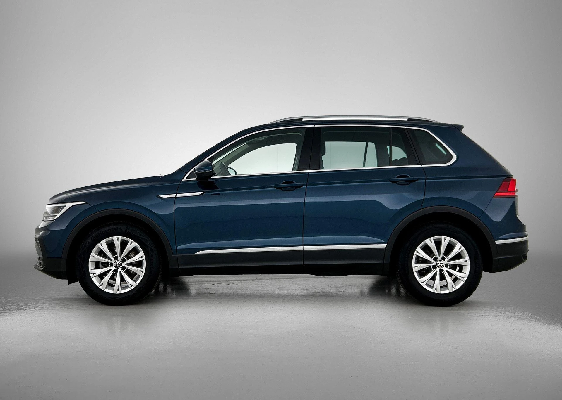 Volkswagen Tiguan met kenteken L-583-DS – autofoto 3