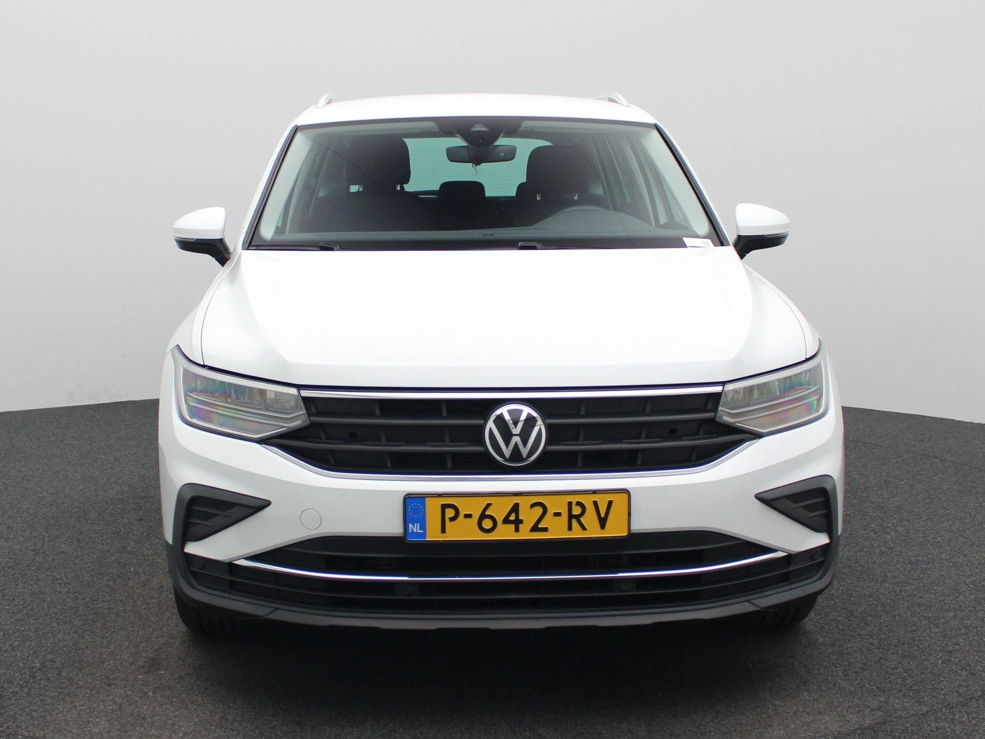 Volkswagen Tiguan met kenteken P-642-RV – autofoto 5