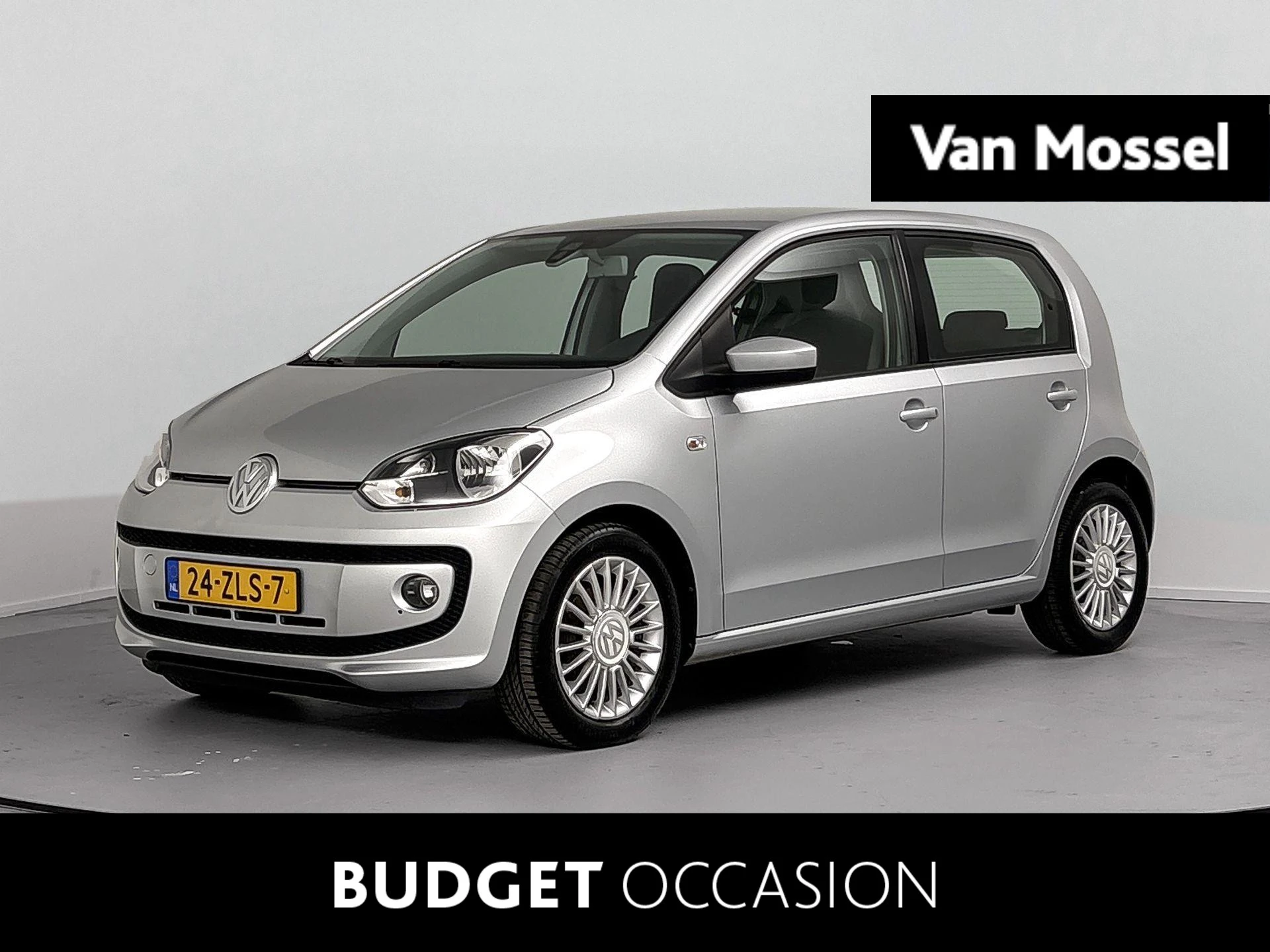 Volkswagen up! met kenteken 51100 – autofoto 2