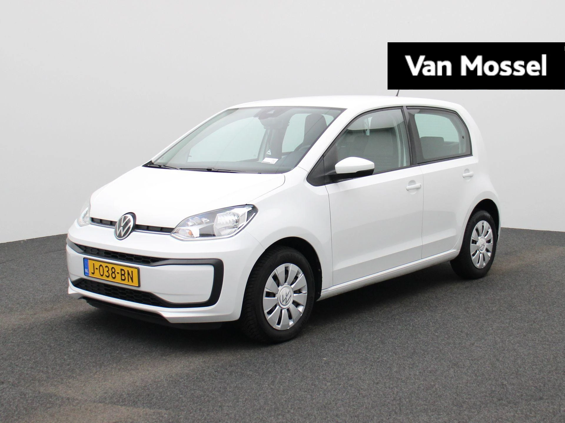Volkswagen up! met kenteken 53100 – autofoto 2