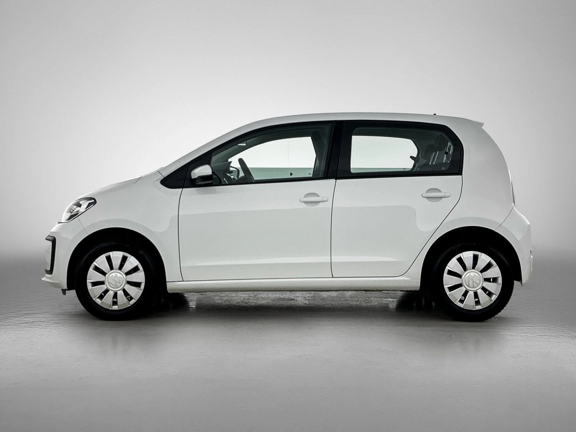 Volkswagen up! met kenteken 53100 – autofoto 4
