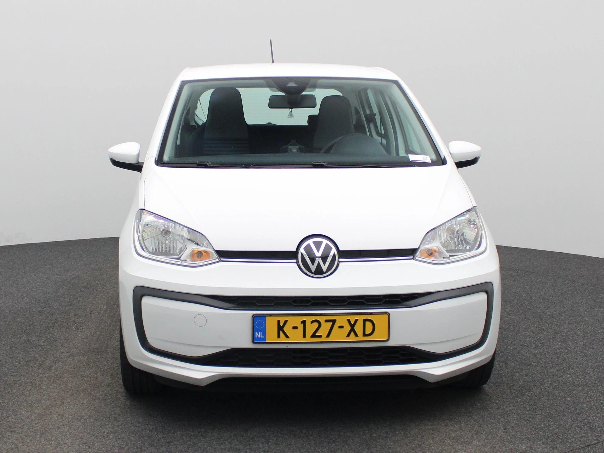 Volkswagen up! met kenteken K-127-XD – autofoto 4