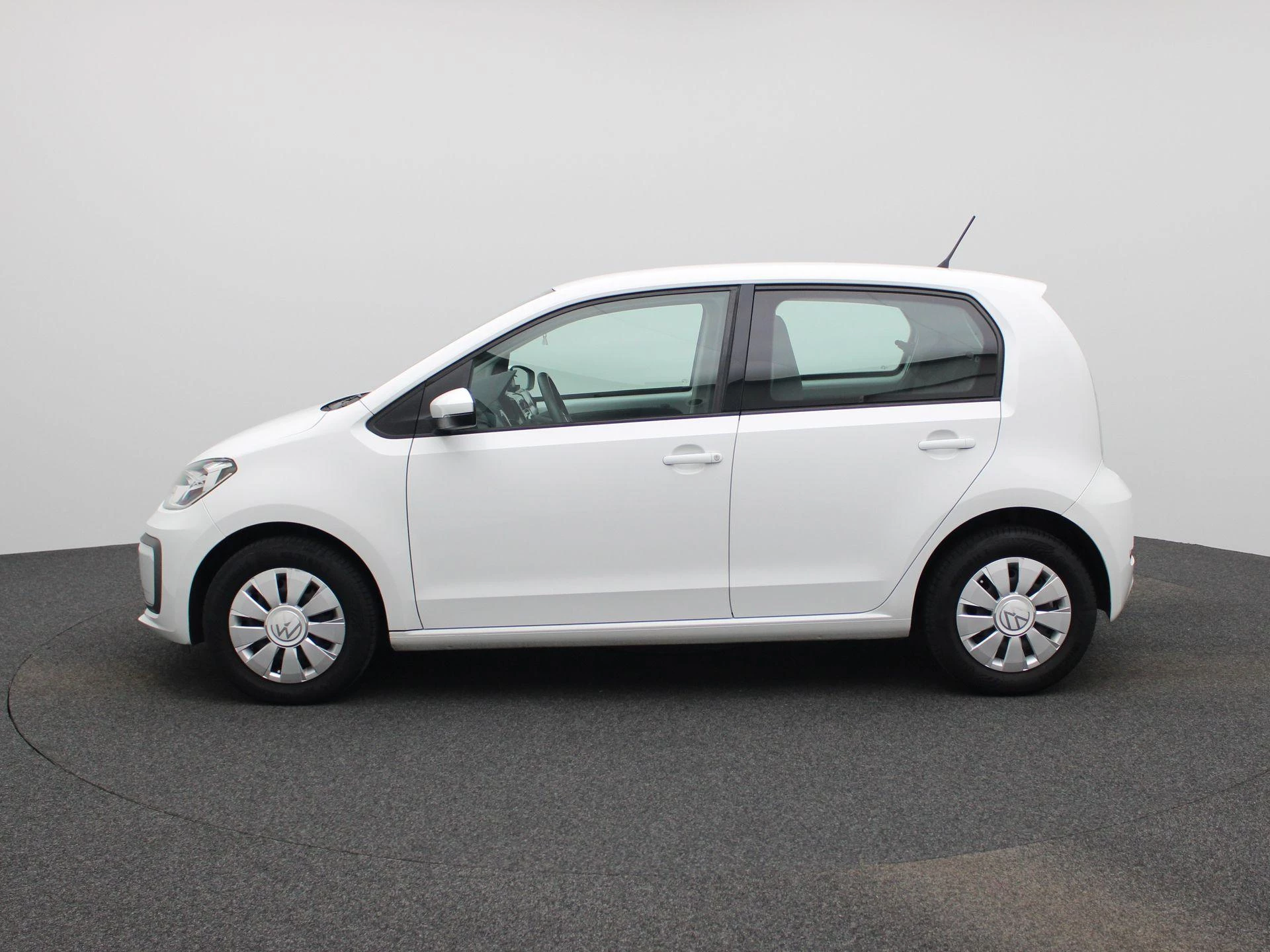 Volkswagen up! met kenteken K-127-XD – autofoto 5