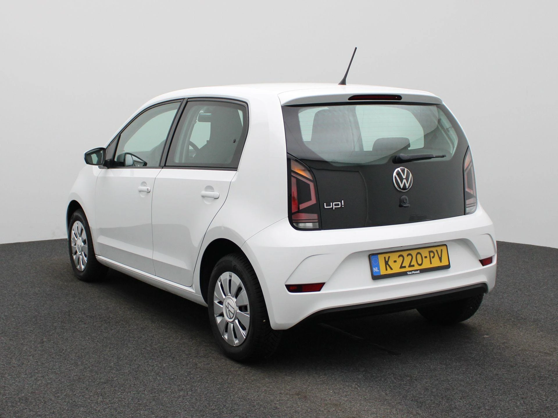 Volkswagen up! met kenteken K-220-PV – autofoto 3