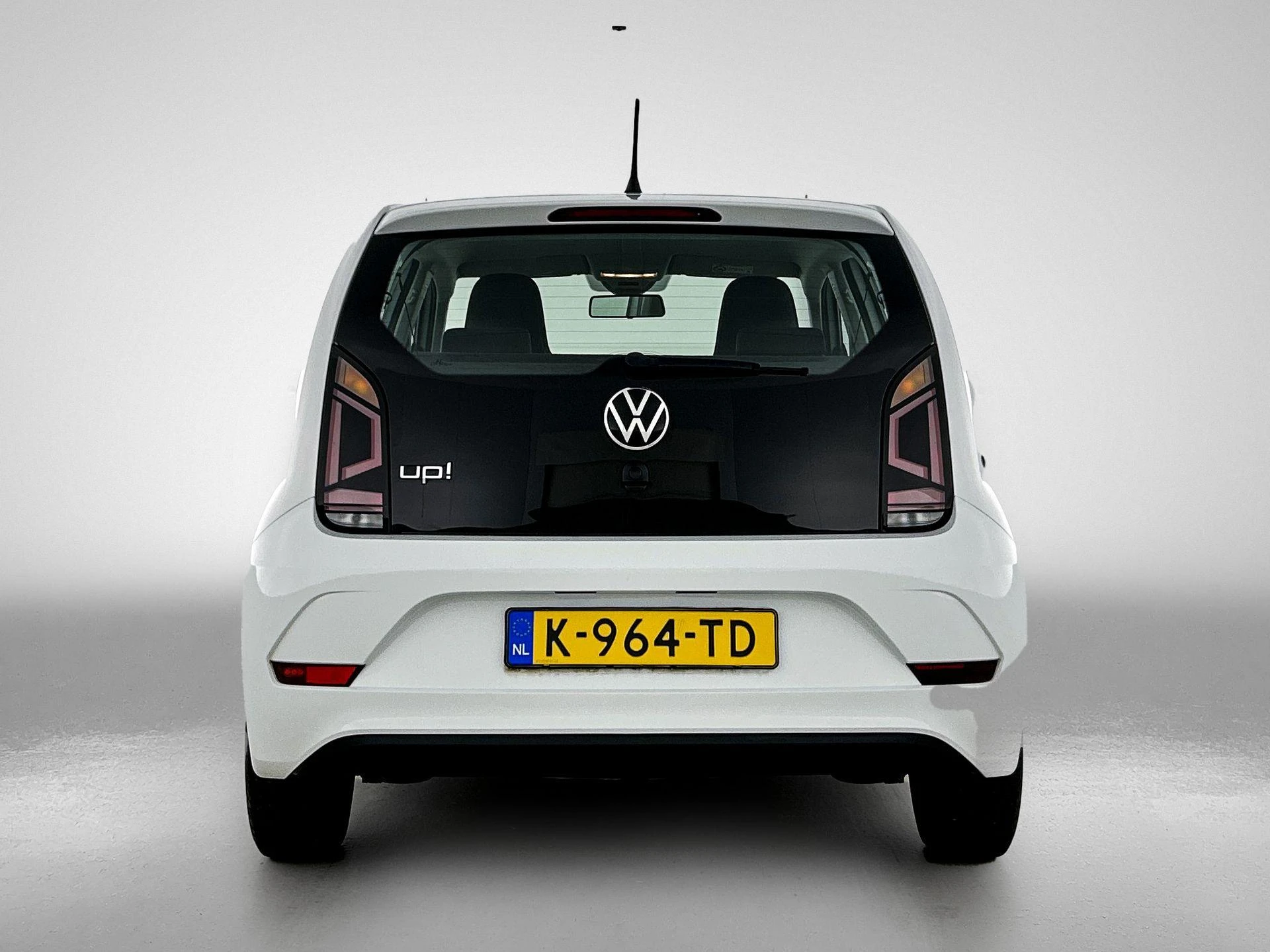 Volkswagen up! met kenteken K-964-TD – autofoto 5