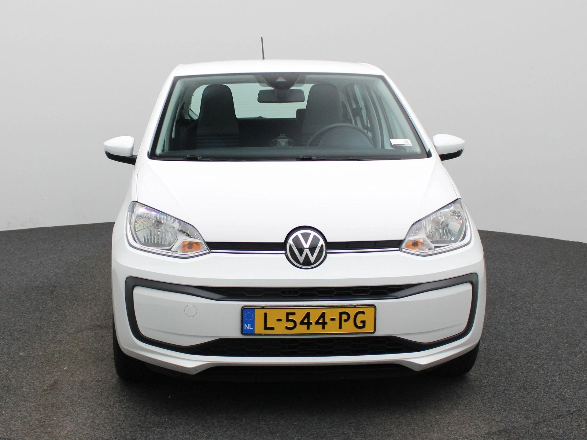 Volkswagen up! met kenteken L-544-PG – autofoto 4
