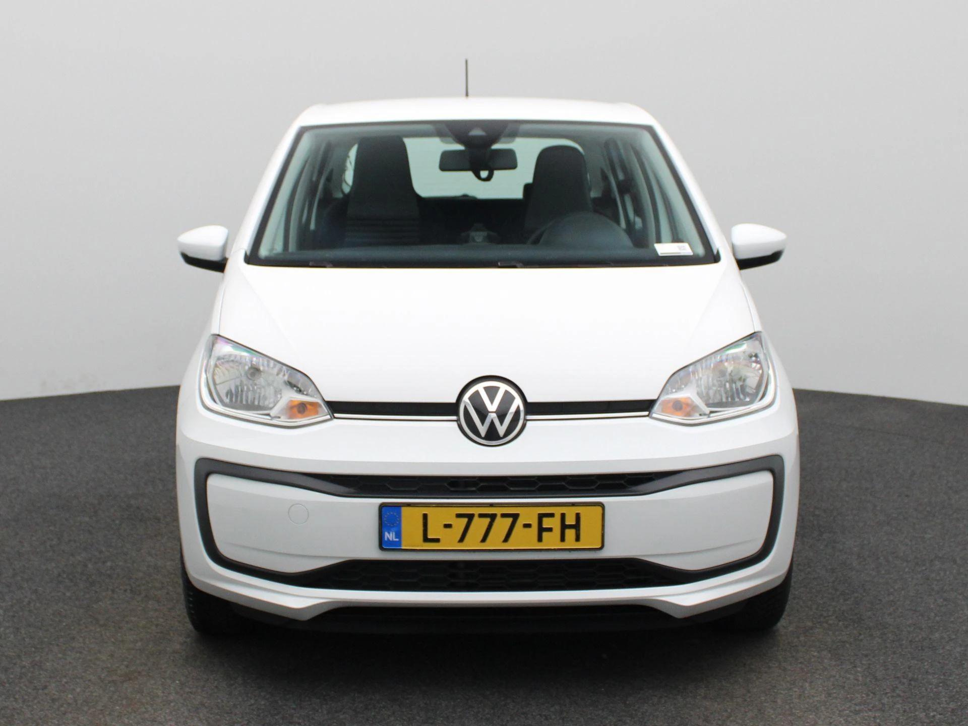 Volkswagen up! met kenteken L-777-FH – autofoto 4