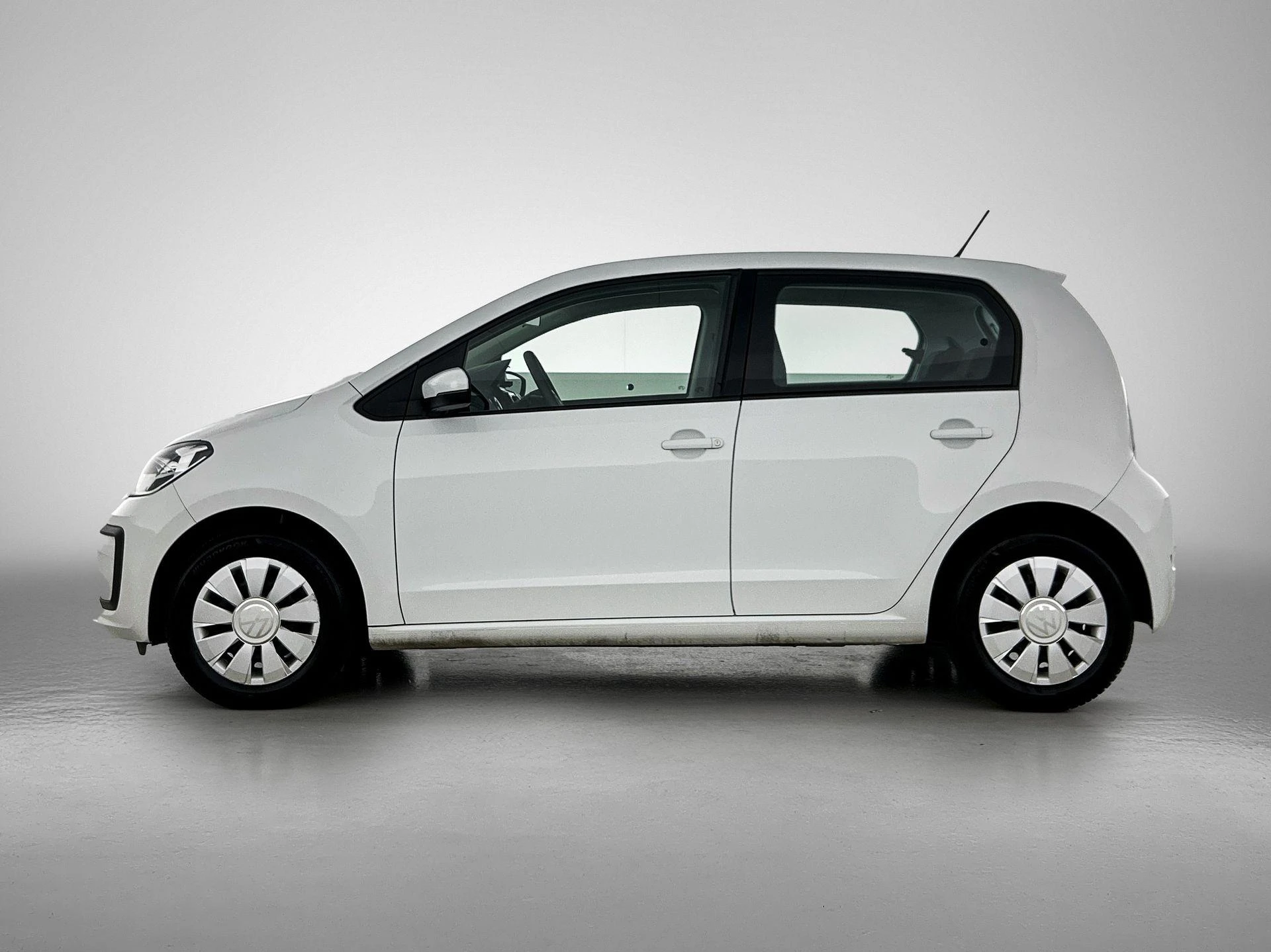 Volkswagen up! met kenteken L-823-BX – autofoto 4