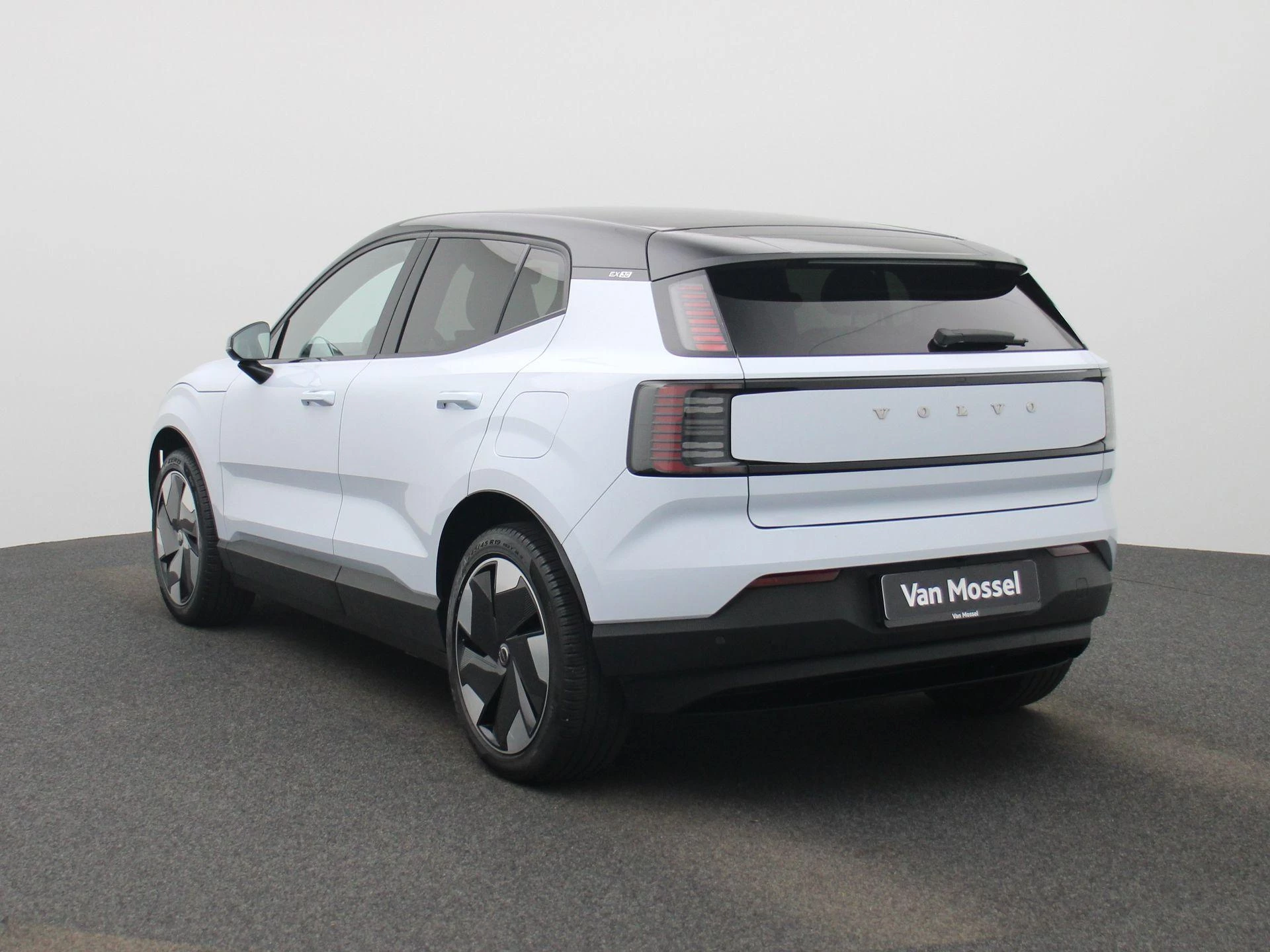 Volvo EX30 – autofoto 3
