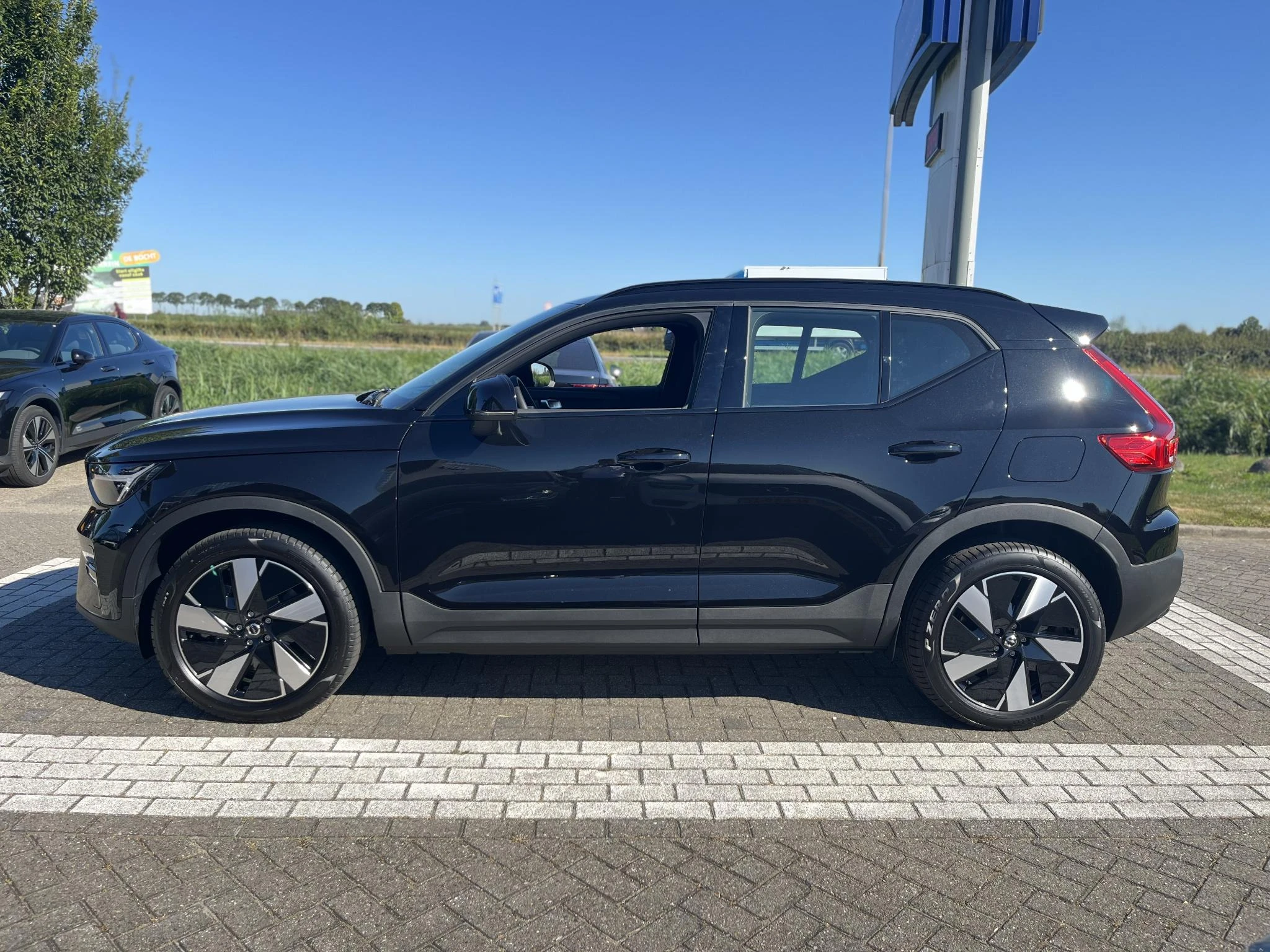 Volvo EX40 – autofoto 4