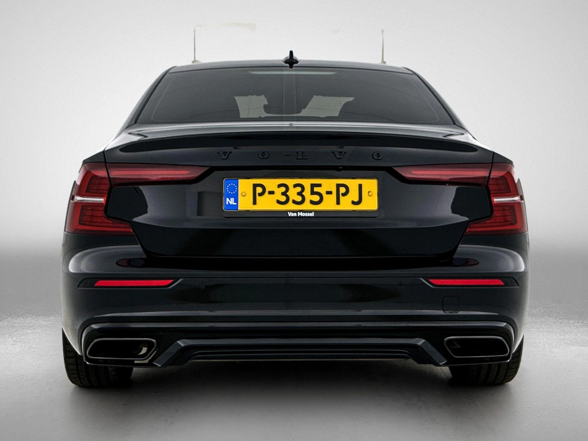 Volvo S60 met kenteken P-335-PJ – autofoto 5