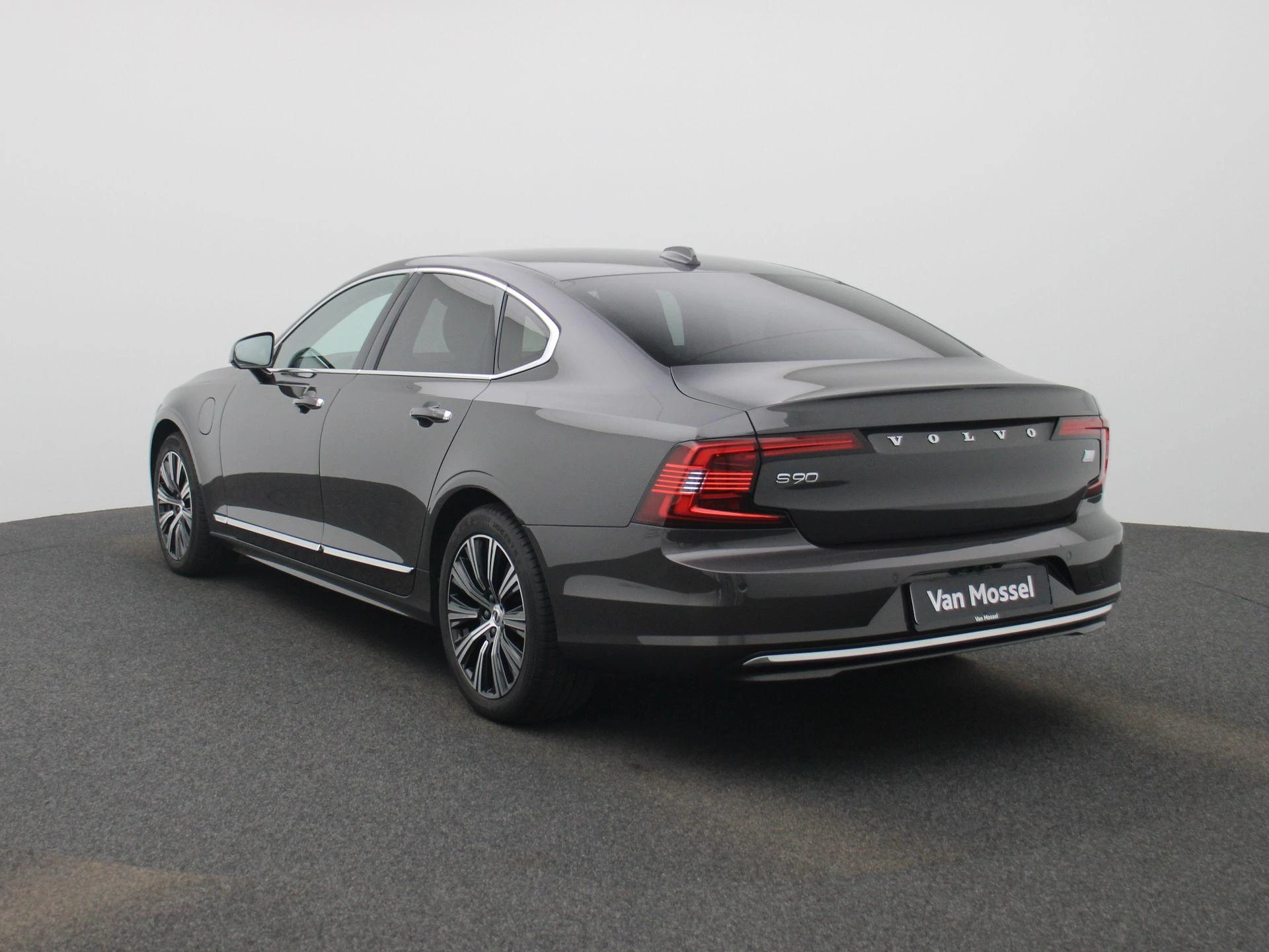 Volvo S90 met kenteken 59 – autofoto 3