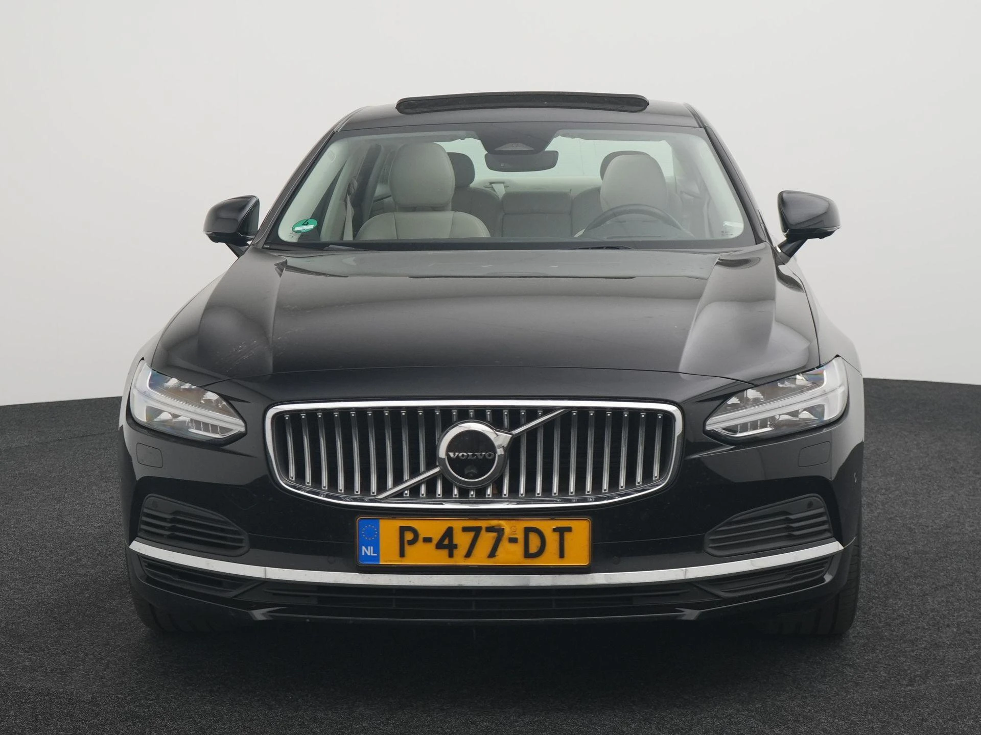 Volvo S90 met kenteken P-477-DT – autofoto 4