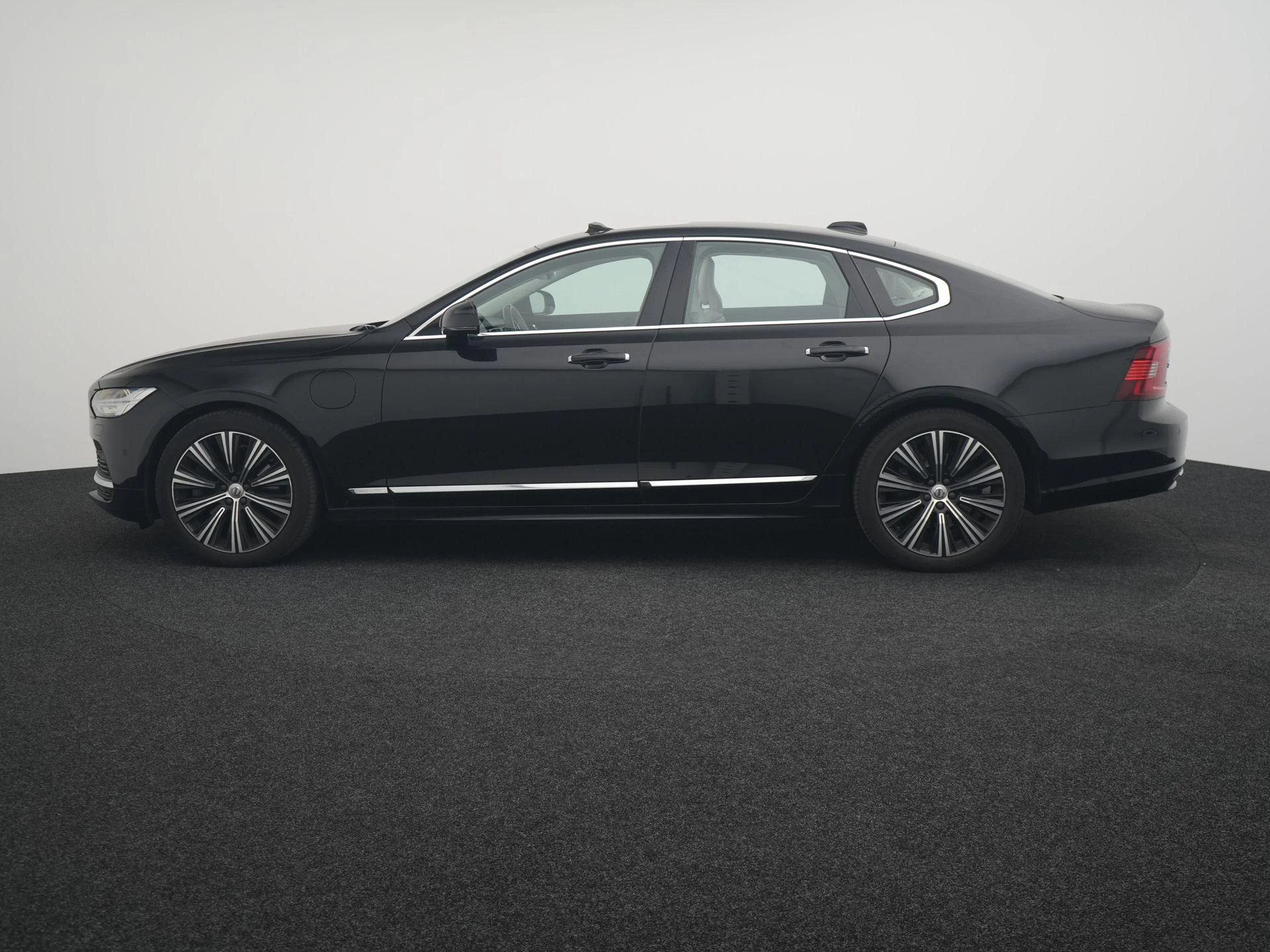 Volvo S90 met kenteken P-477-DT – autofoto 5