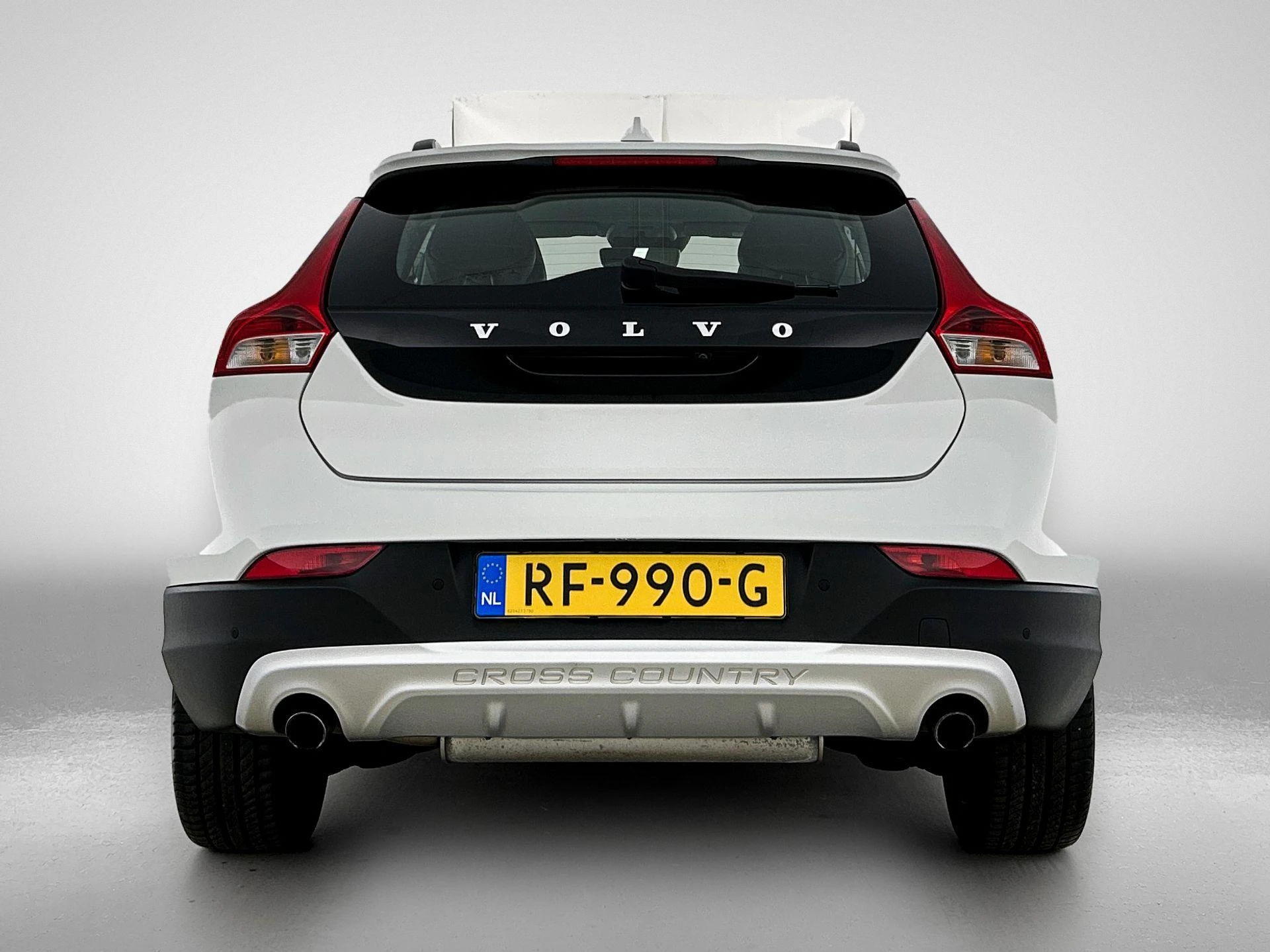 Volvo V40 met kenteken 56100 – autofoto 5