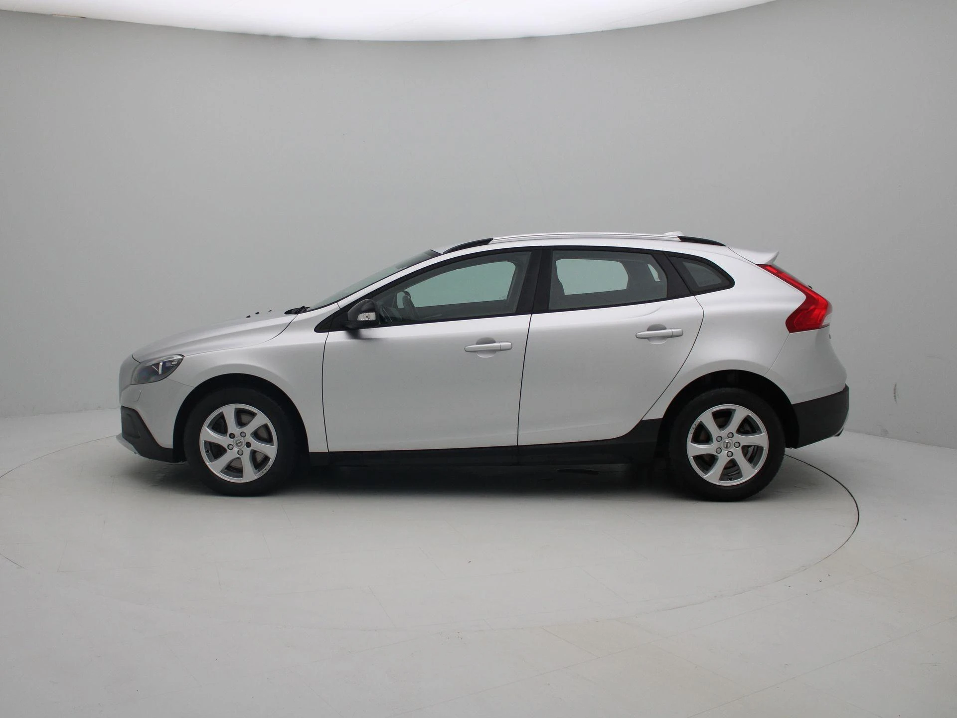 Volvo V40 met kenteken 56100 – autofoto 5