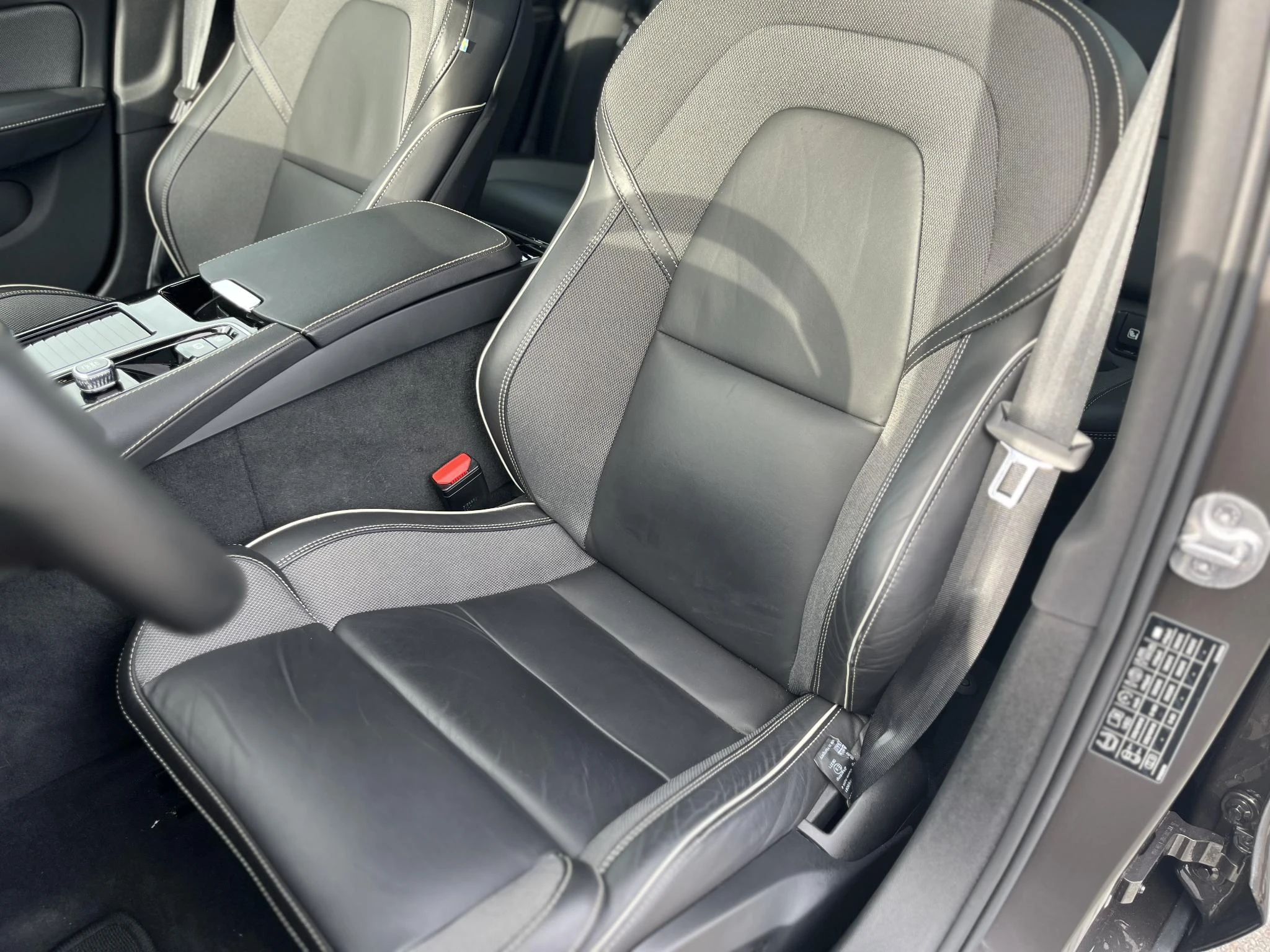 Volvo V60 met kenteken HKJ-82-B – autofoto 4