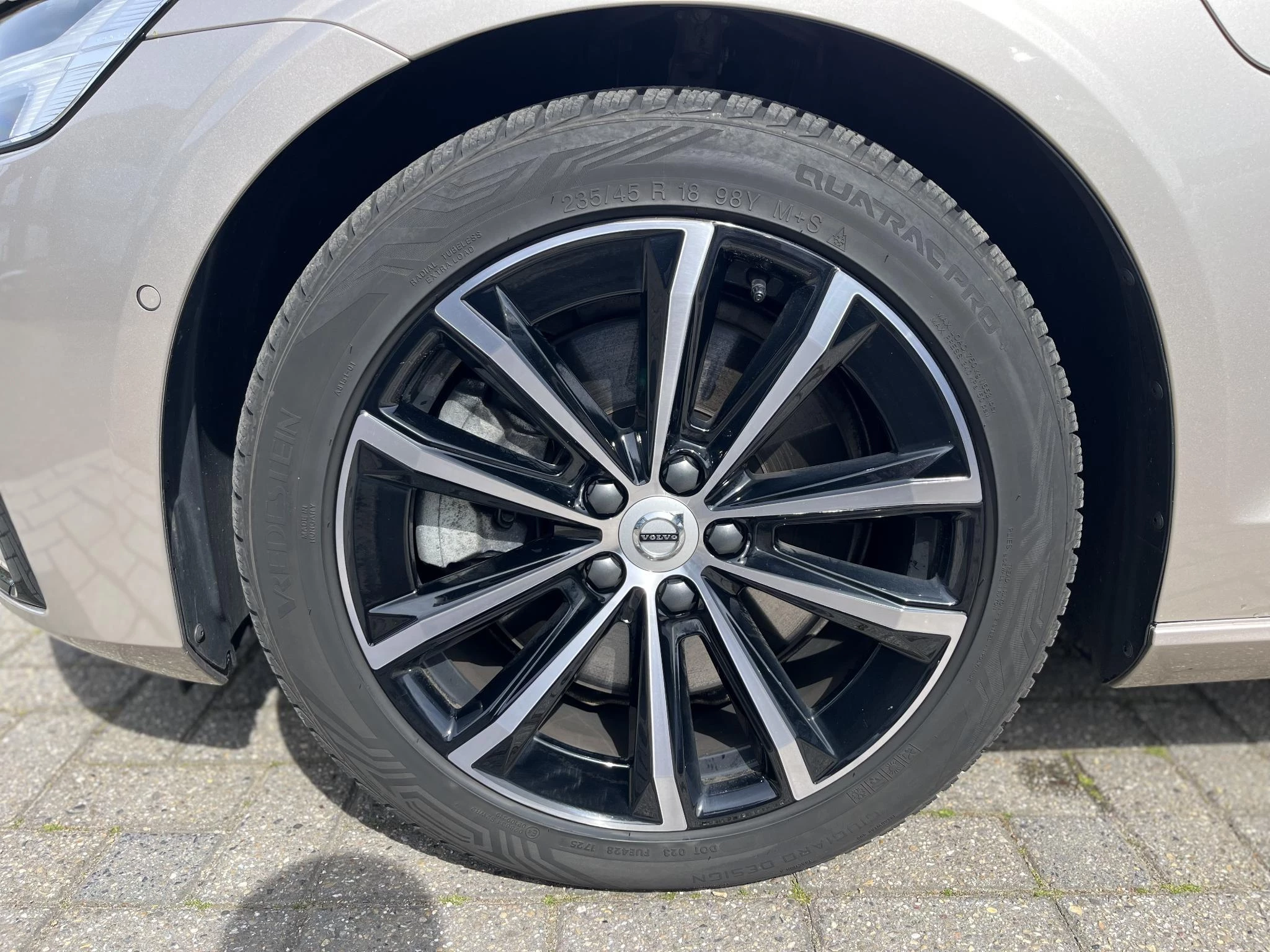 Volvo V60 met kenteken HTR-07-N – autofoto 5