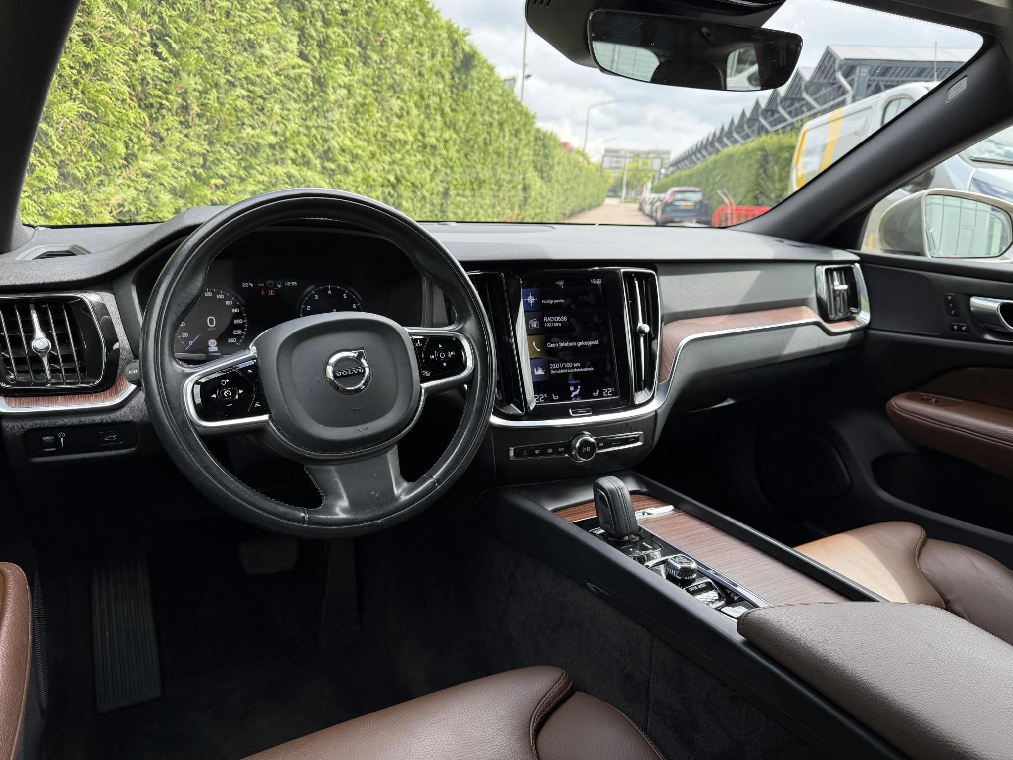 Volvo V60 met kenteken J-323-SH – autofoto 5