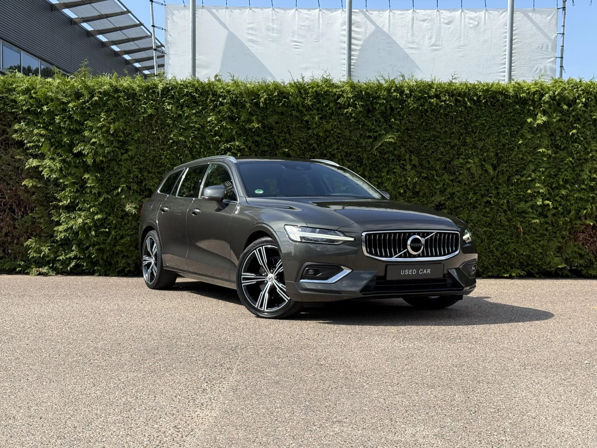 Volvo V60 met kenteken J-895-VB – autofoto 4